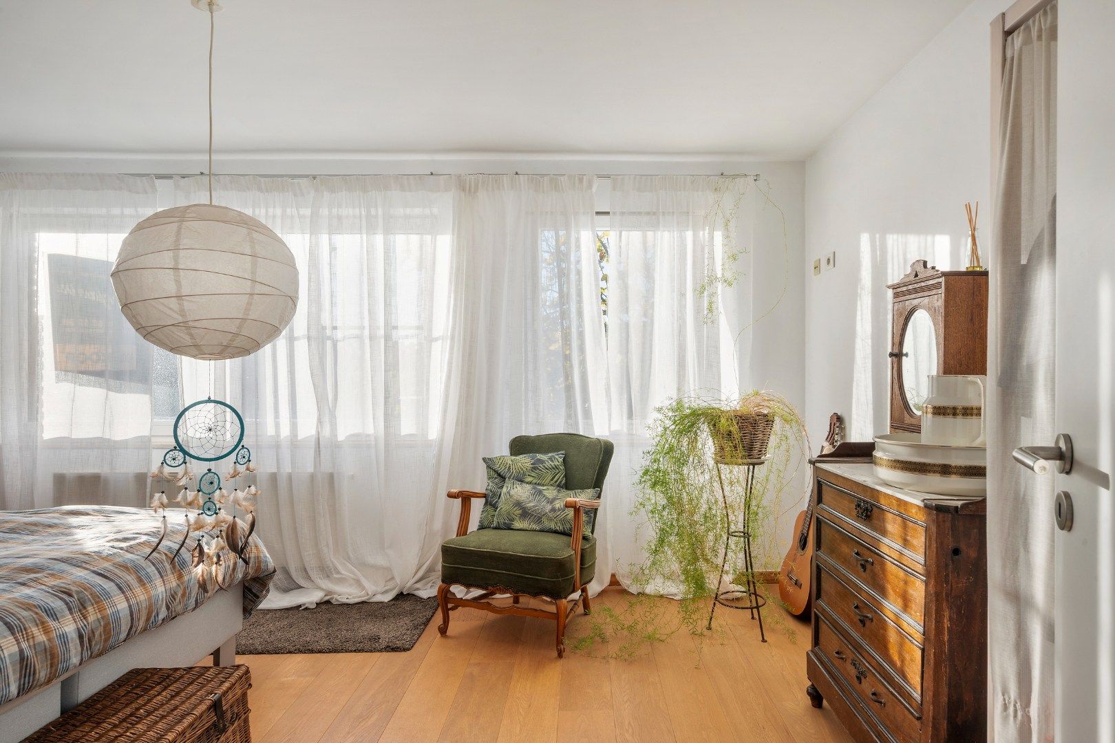 Instapklare woning met 3 slaapkamers, carport en verzorgde tuin in Beveren (Roeselare) foto 16