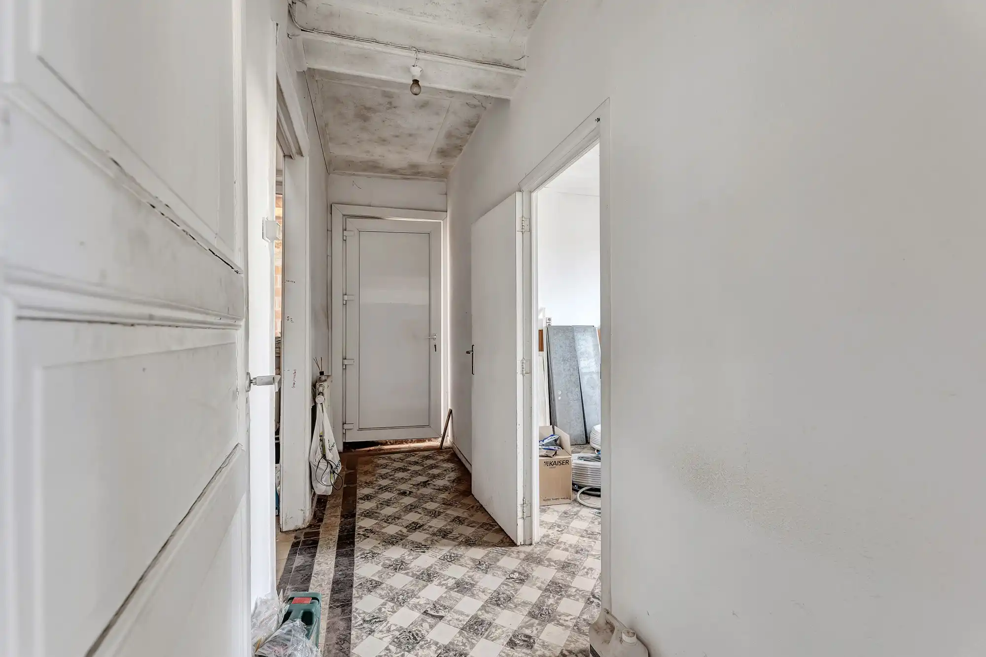 Solide woning met mogelijkheden foto 7