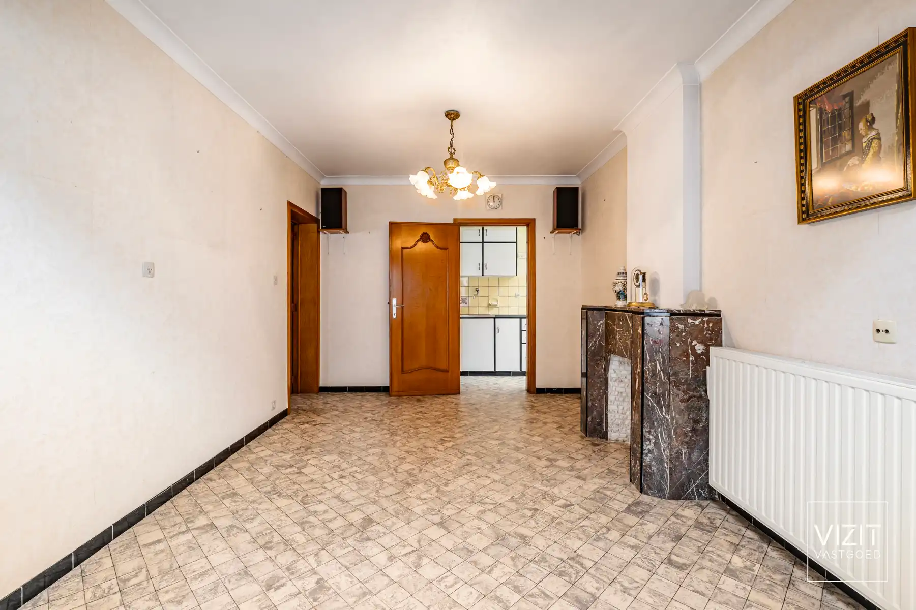 Halfopen woning met tuin en garage foto 8