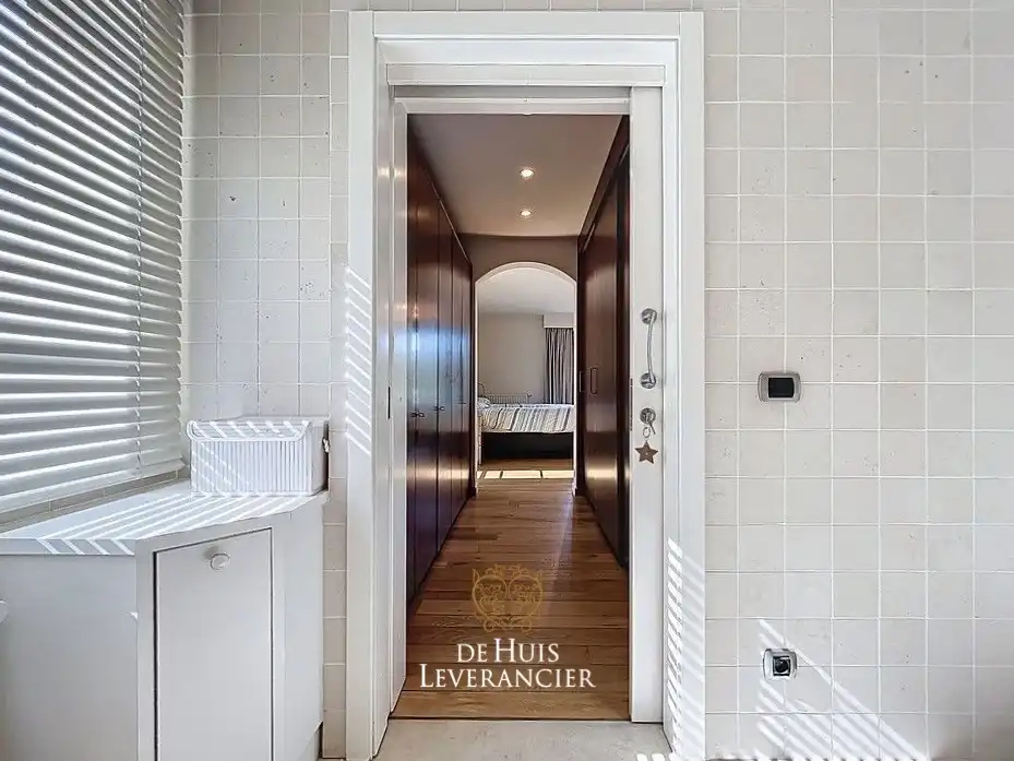 Exclusieve villa op uitzonderlijk perceel van 1 767 m², grenzend aan natuurgebied foto 47