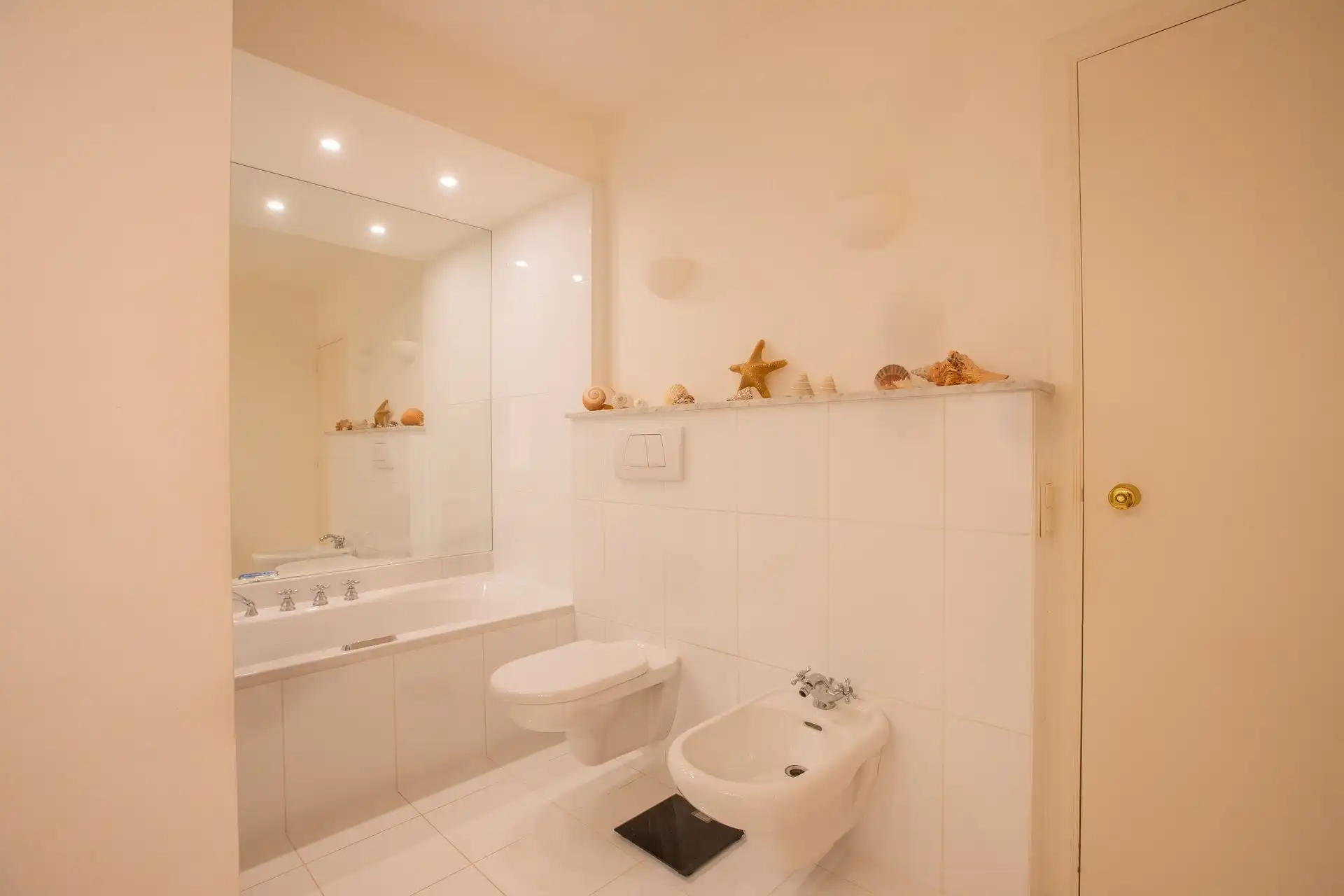 Vrijstaande villa op toplocatie aan de Zilverkust in Lanaken foto 26