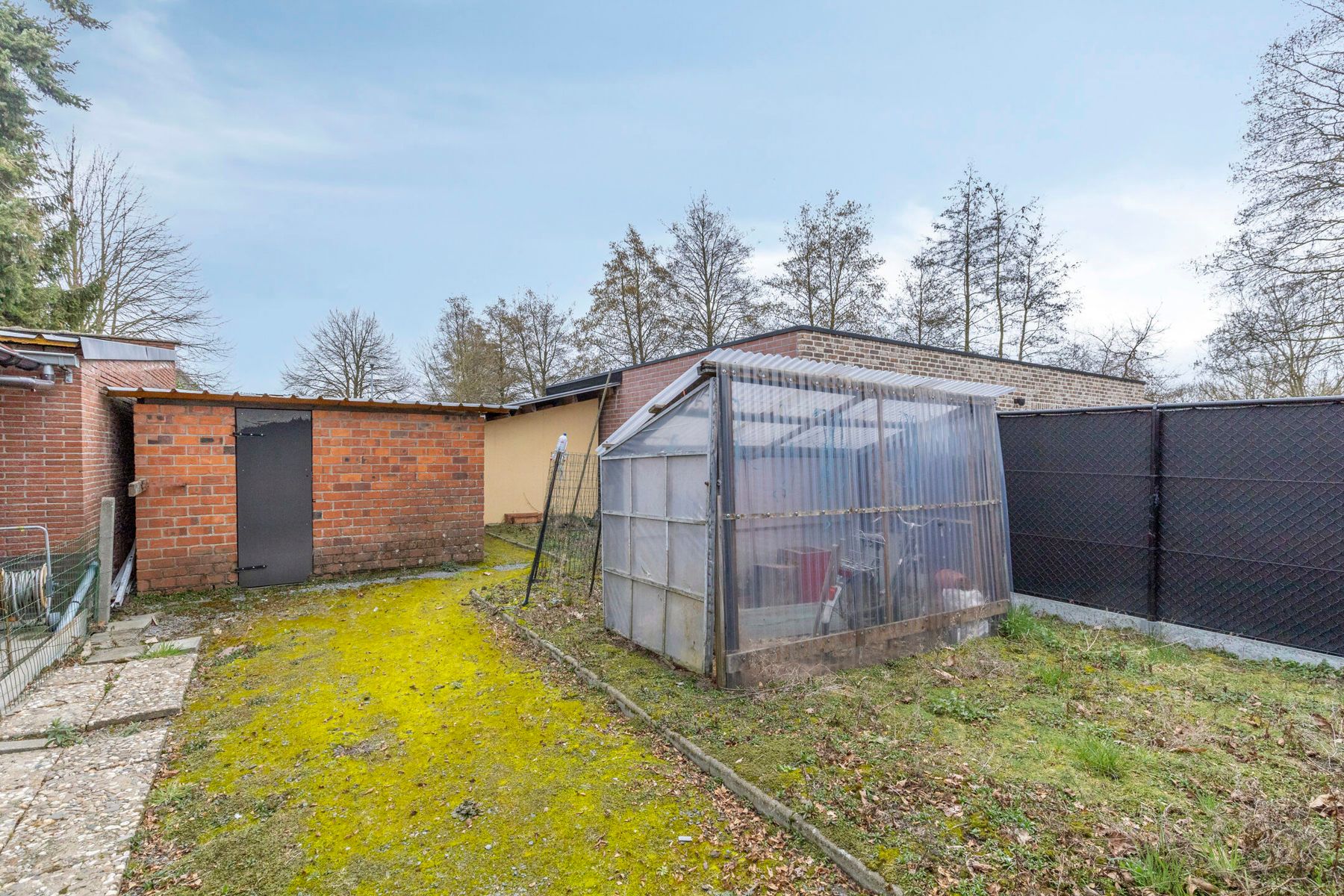 Ruime woning met tuin én garage in hartje Belsele foto 19