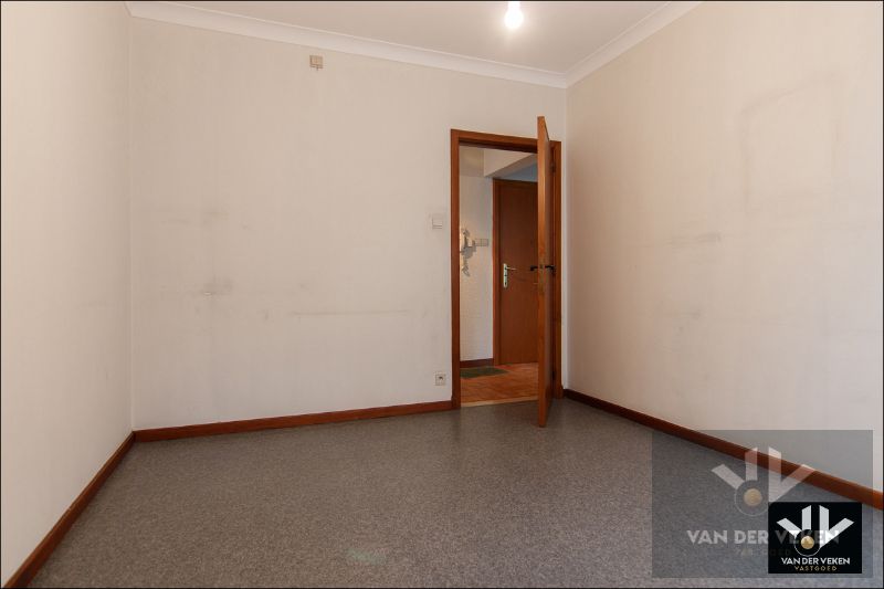 Op te frissen, lichtrijk appartement op toplocatie in bruisend Hasselt foto 11