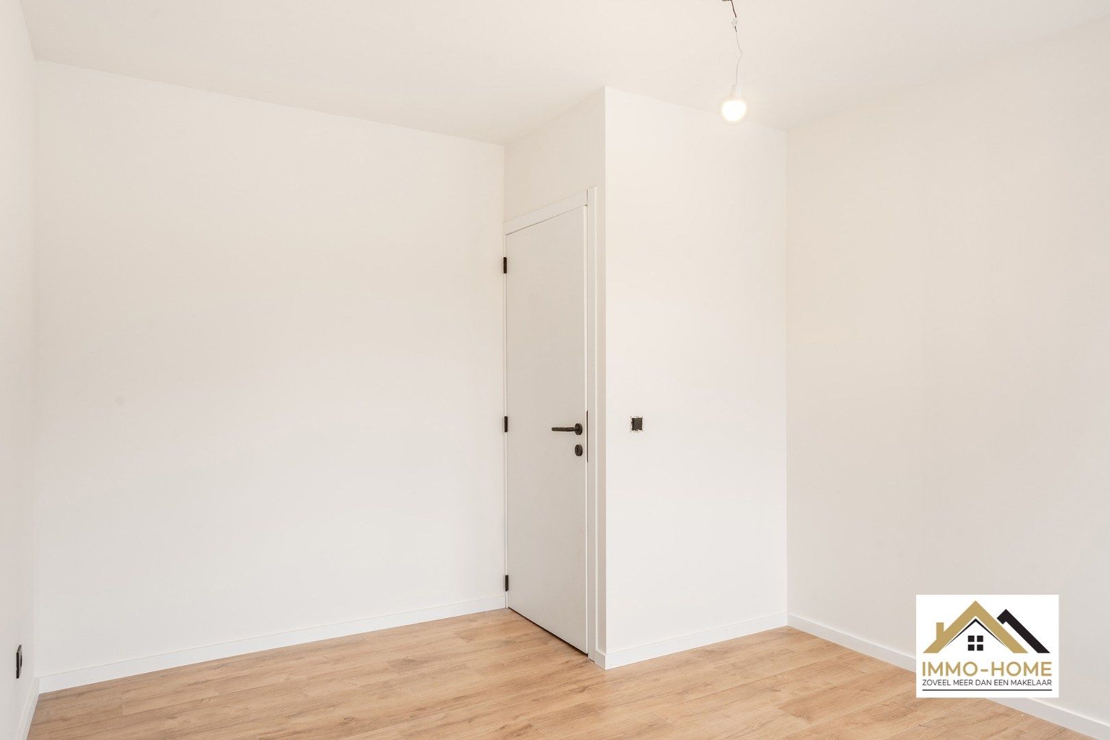 Gerenoveerde woning op topligging foto 15