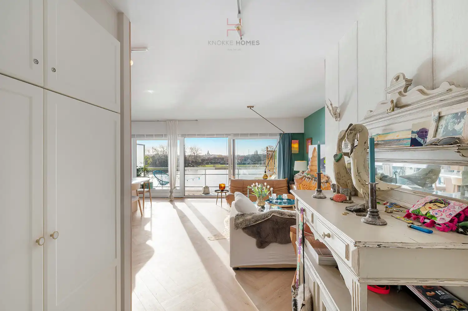 Instapklaar vernieuwd vakantie-appartement met Zuidgericht terras en open zicht in Duinbergen foto 7