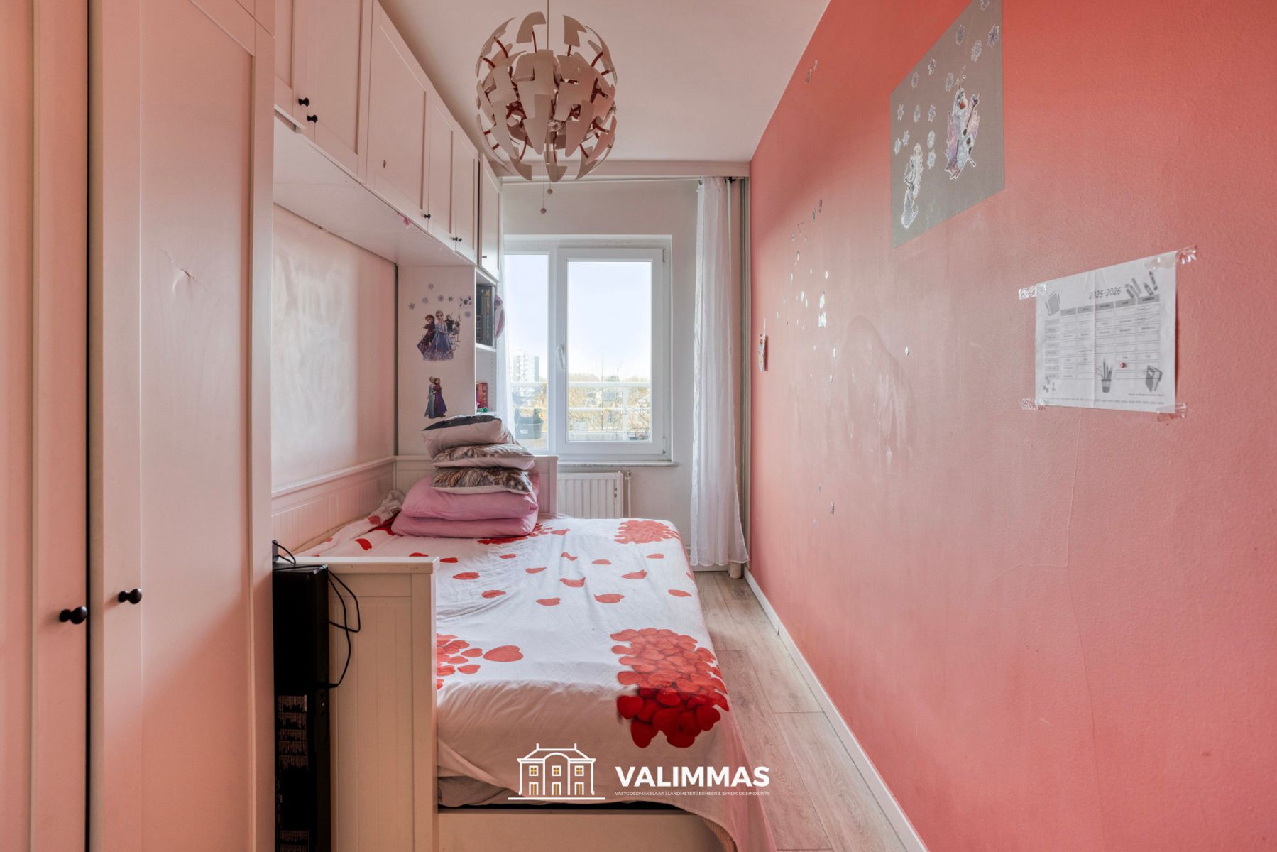 Gerenoveerd en comfortabel appartement met terras en kelder foto 17