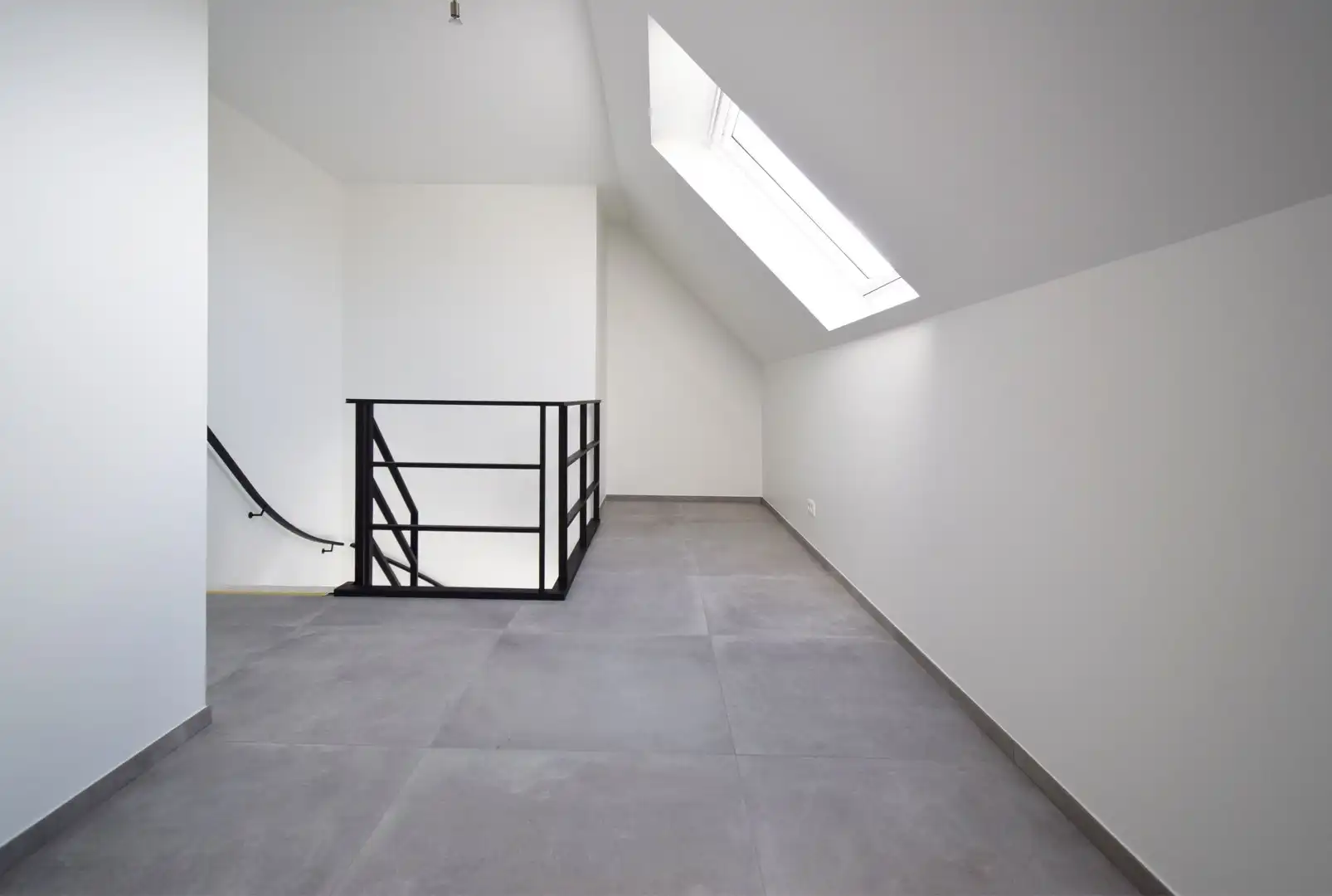 HOOGSTAAND AFGEWERKT DUPLEXAPPARTEMENT foto 6