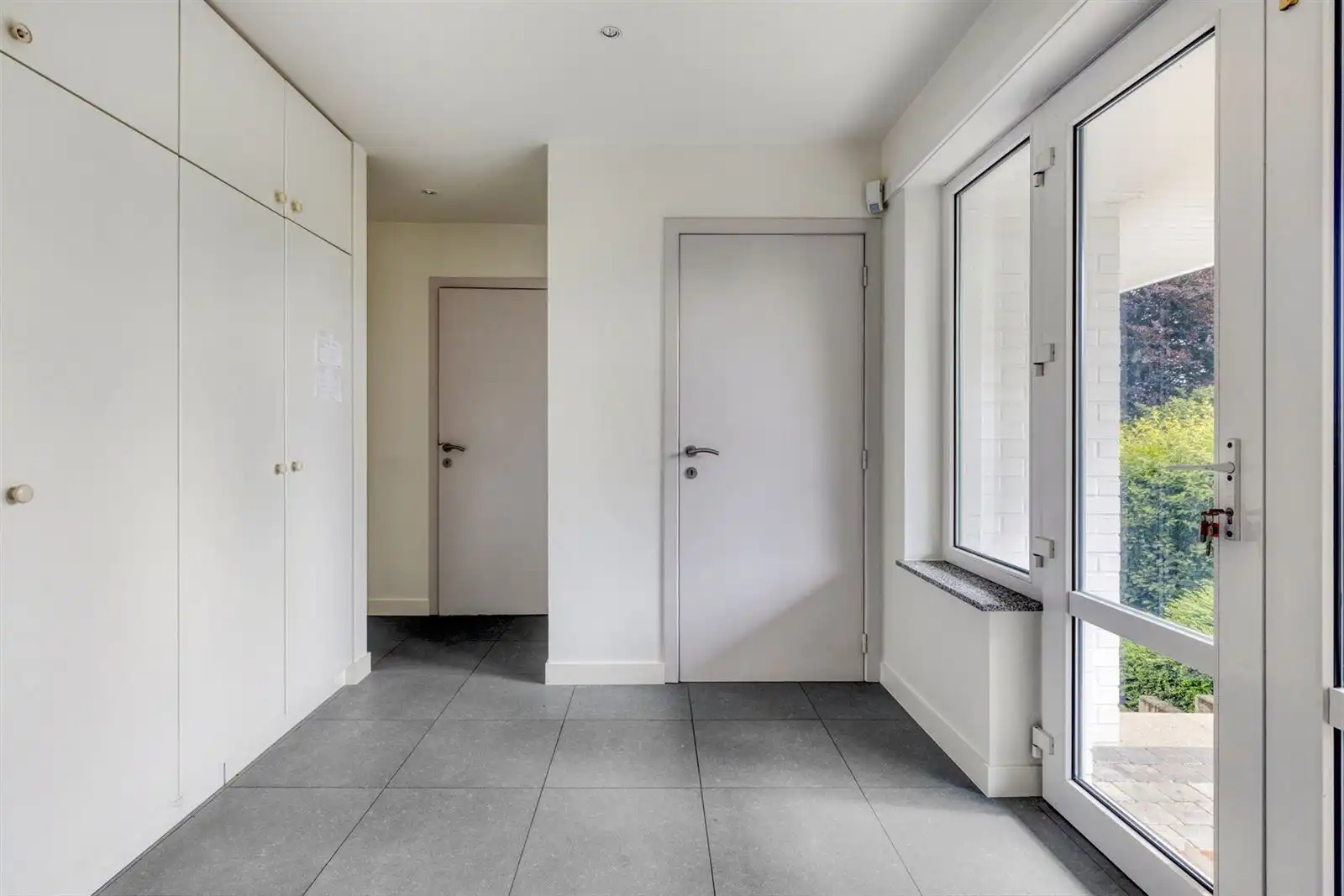 Ruime villa te huur op rustige locatie foto 12