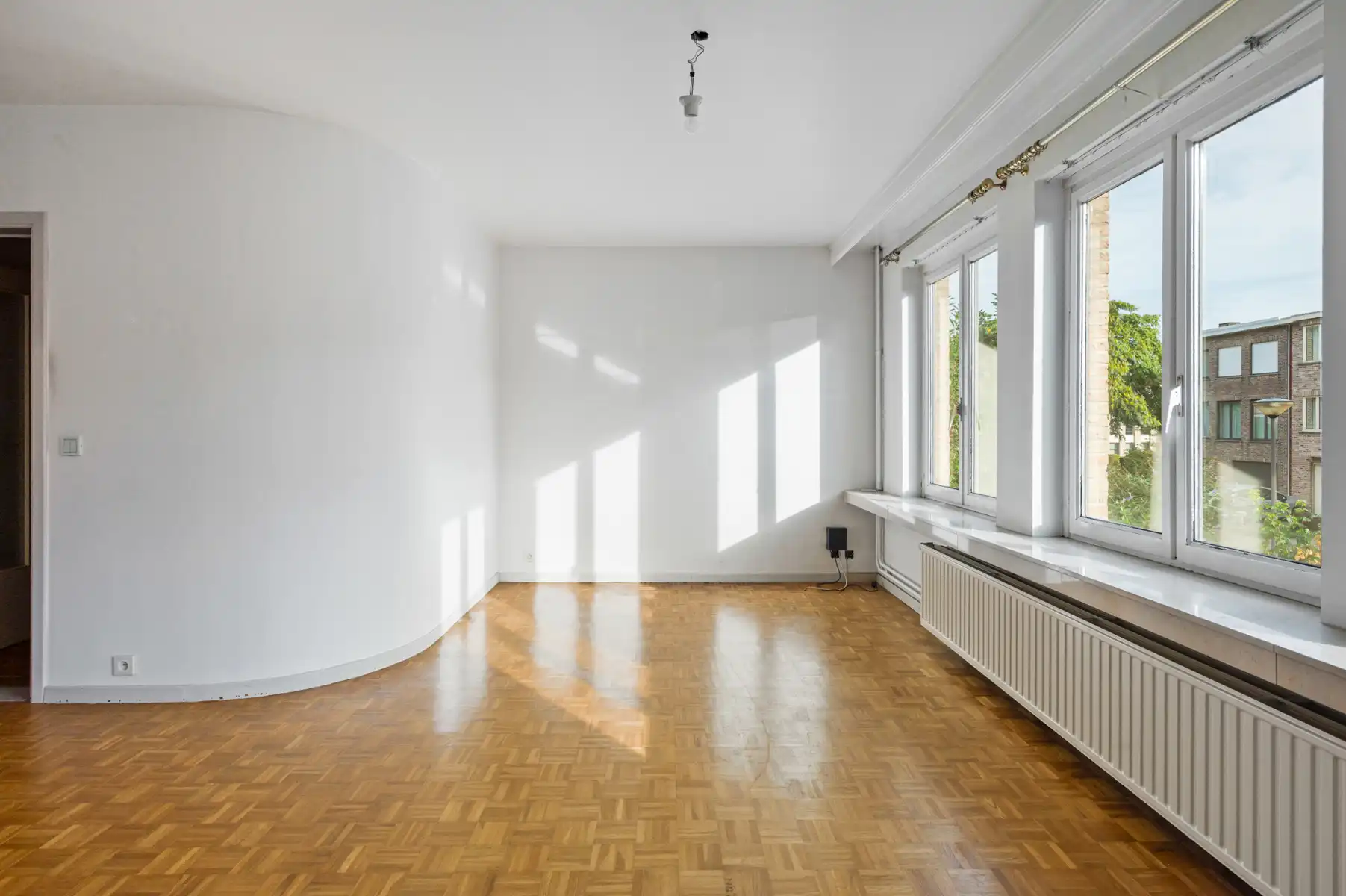 Nieuwe thuis: bel-etage met 3 slaapkamers en garage foto 8