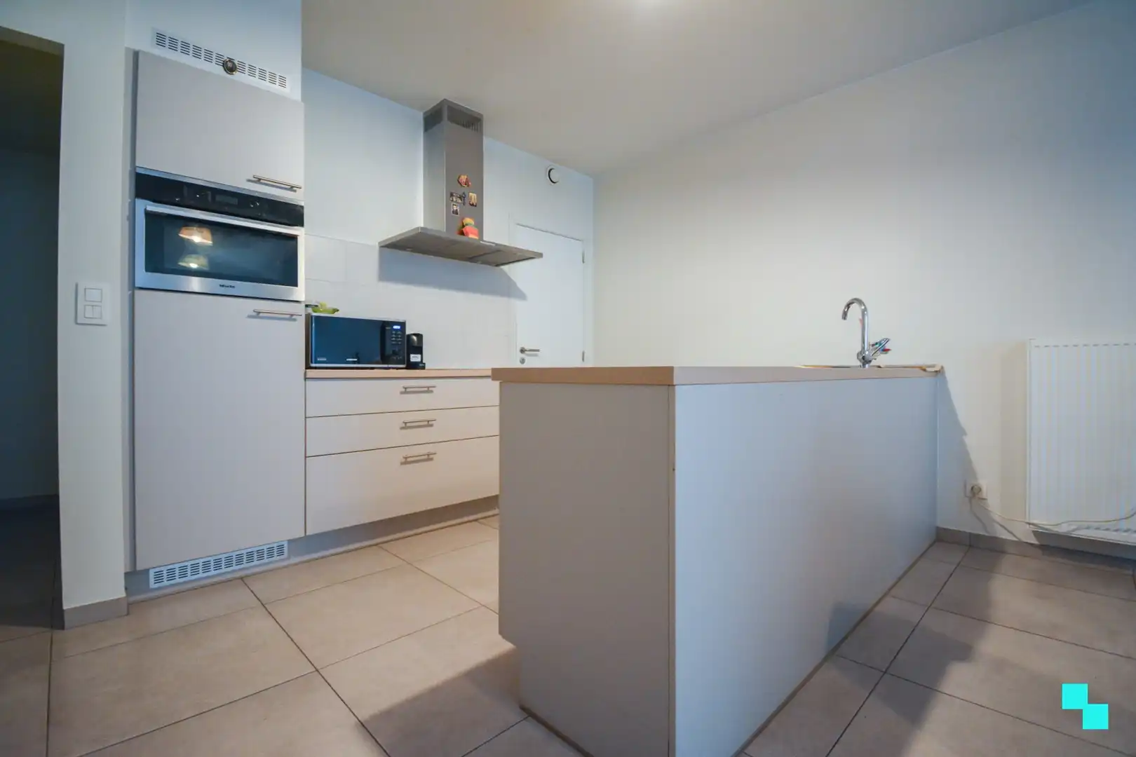 Recent, gelijkvloers appartement met garage te Westrozebeke foto 8