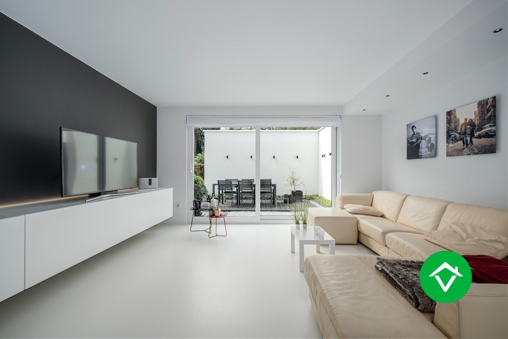 Zeer stijlvolle en instapklare villa te koop in het centrum van Koekelare. foto 6