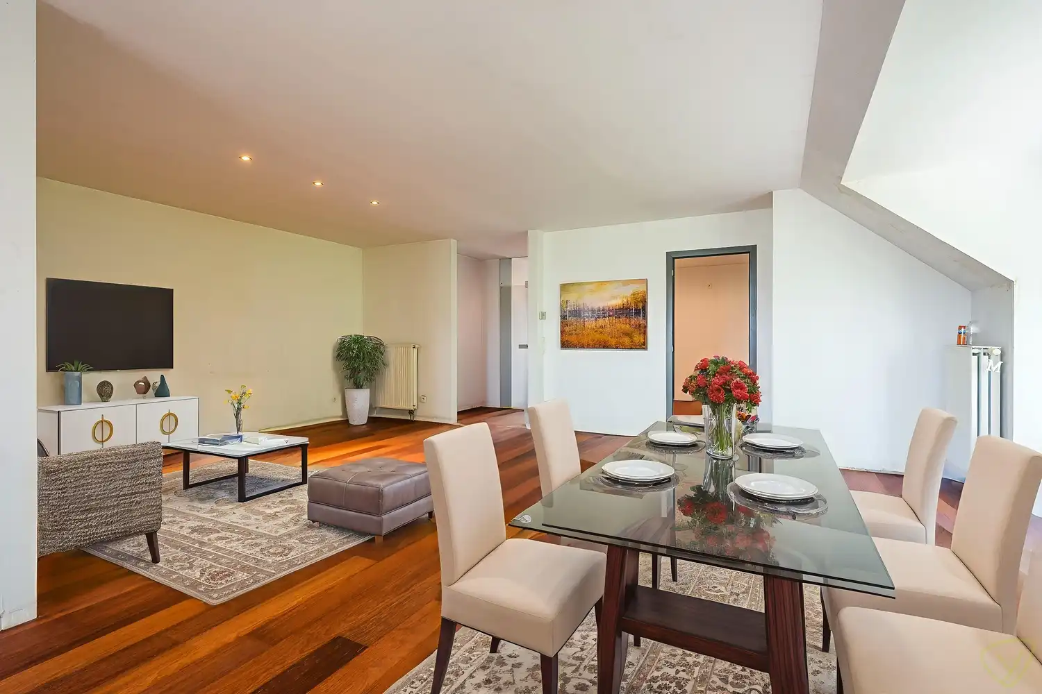 Veelzijdig handelspand met woonst op toplocatie in Lembeke foto 19