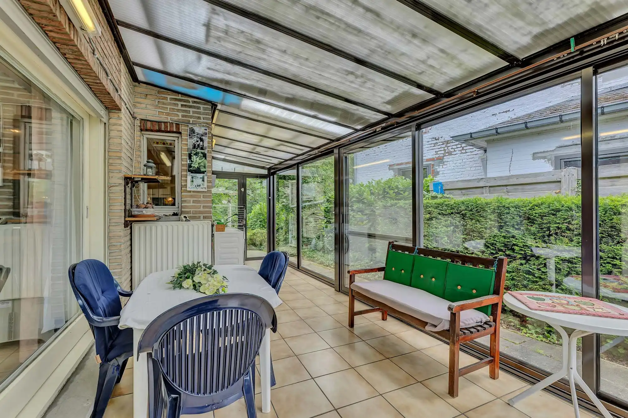 Ruime bungalow met uitzonderlijk potentieel op toplocatie foto 10