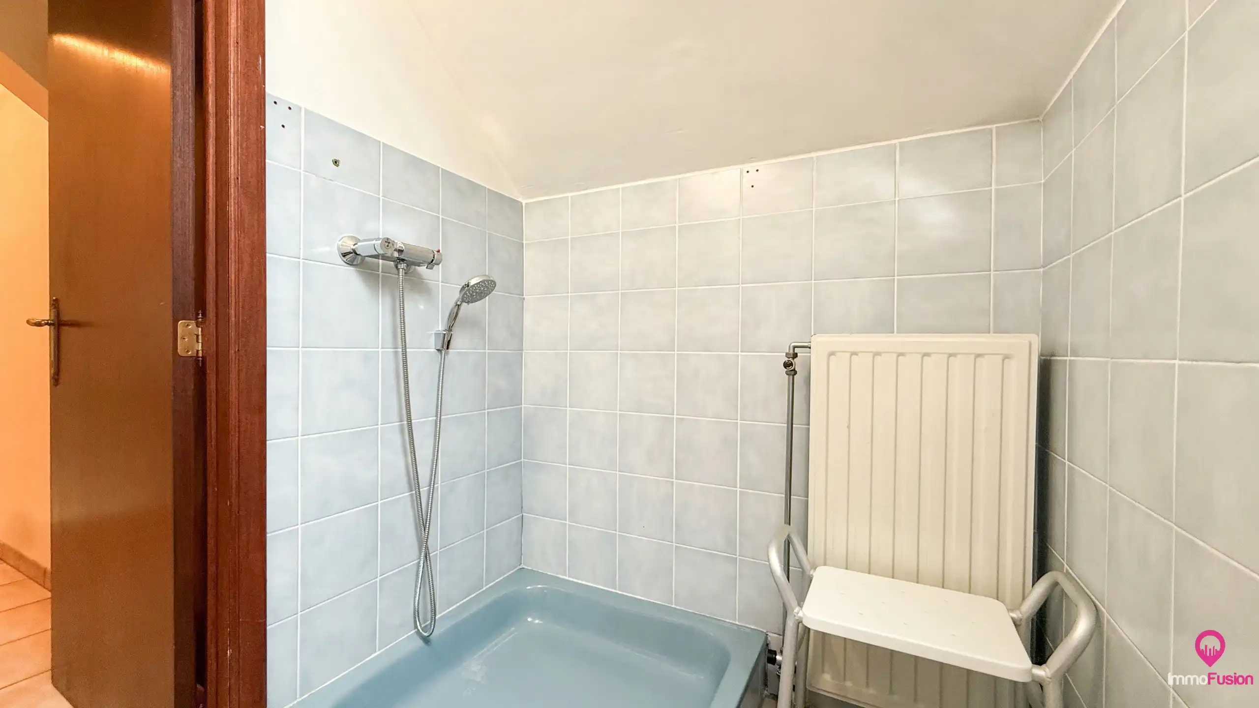 Handelspand met woonst op zeer goede commerciele ligging! foto 36