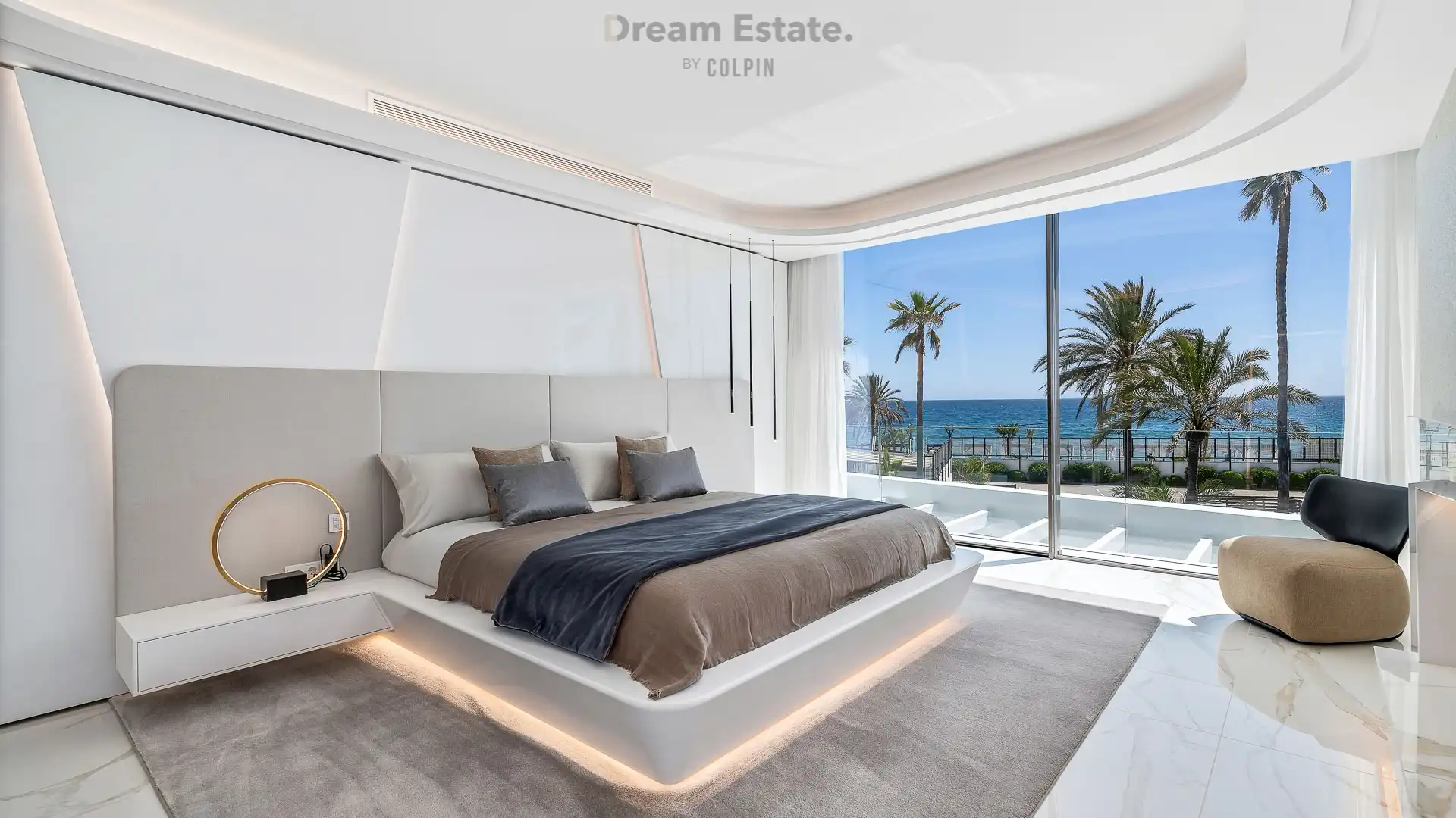 Hypermoderne frontline villa in Los Monteros foto 41