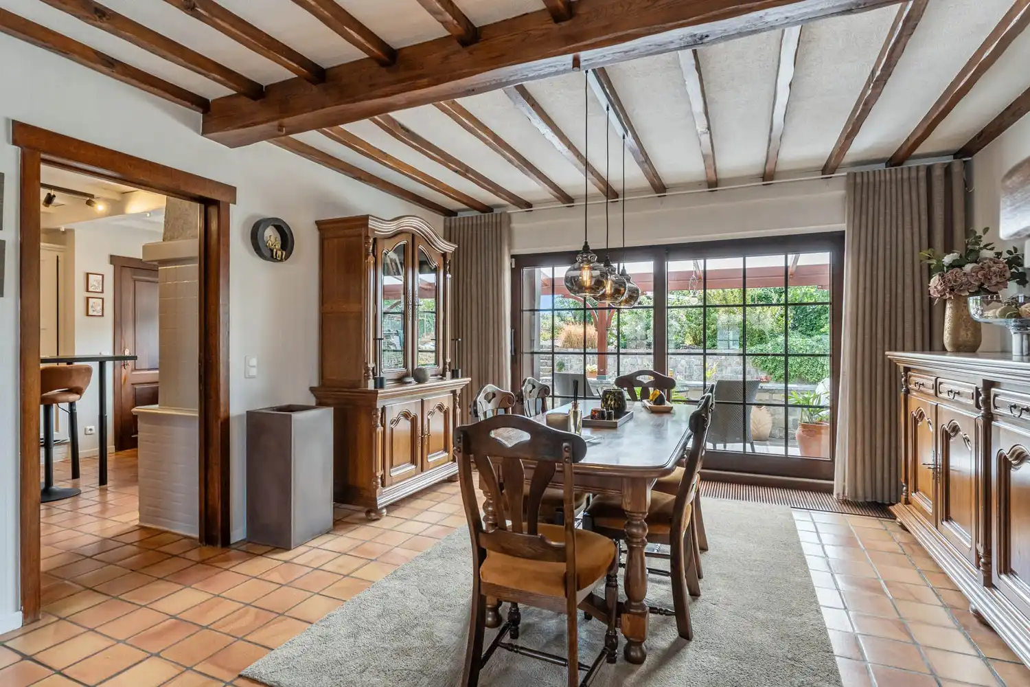Ruime en instapklare woning op een uitzonderlijk groen perceel van 25a 29ca foto 6