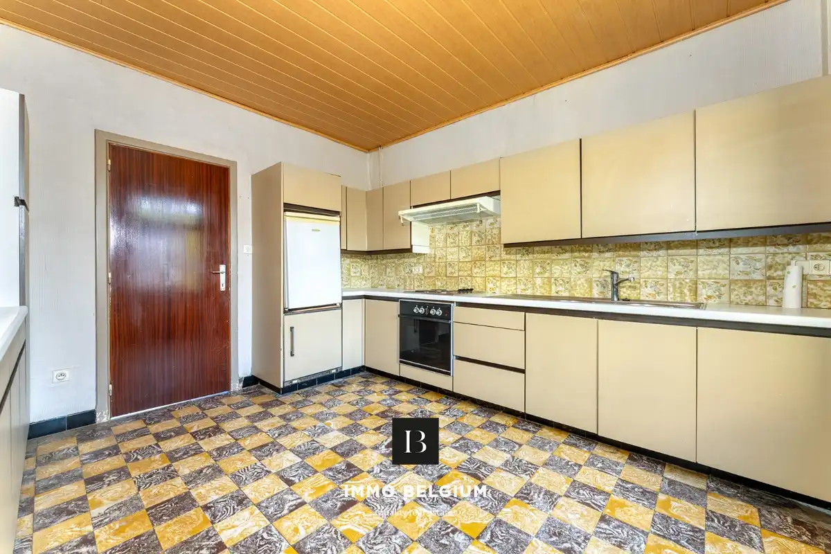 Te renoveren woning in Vlissegem foto 5