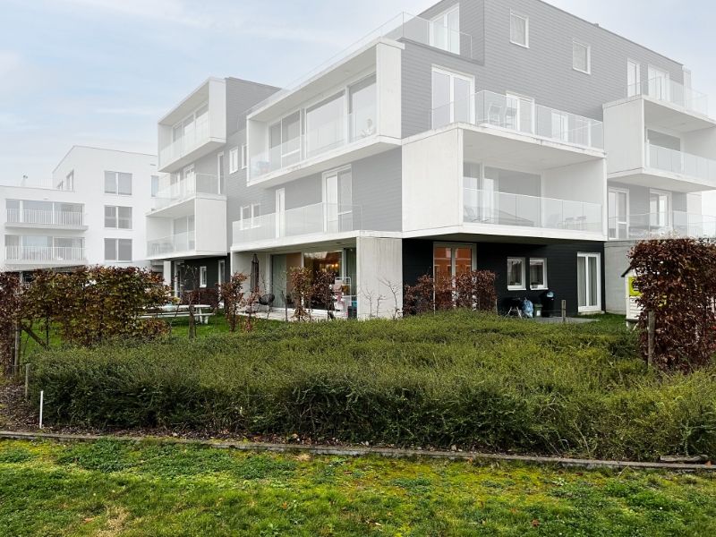 GELIJKVLOERSAPPARTEMENT IN MERELBEKE TE HUUR foto {{pictureIndex}}