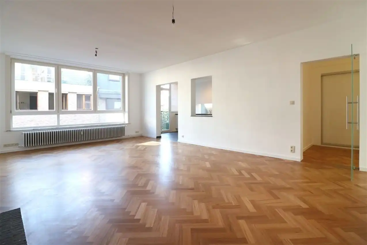 Stijlvol en instapklaar wonen met zicht op warandepark foto 10