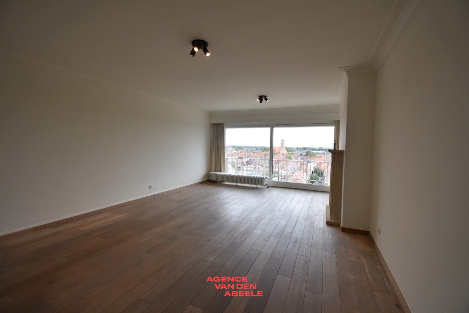 Appartement met 3 slaapkamers, 2 terrassen en garage foto 2