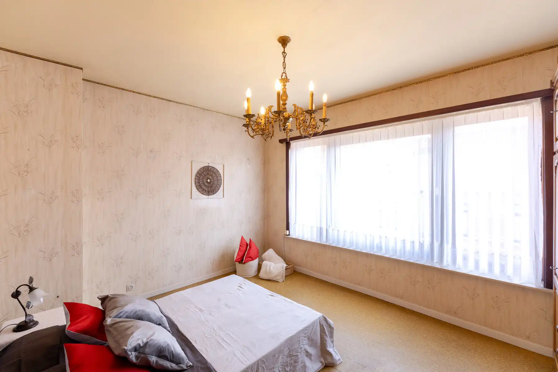 Te renoveren woning met garage en tuin in Sint-Niklaas foto 10