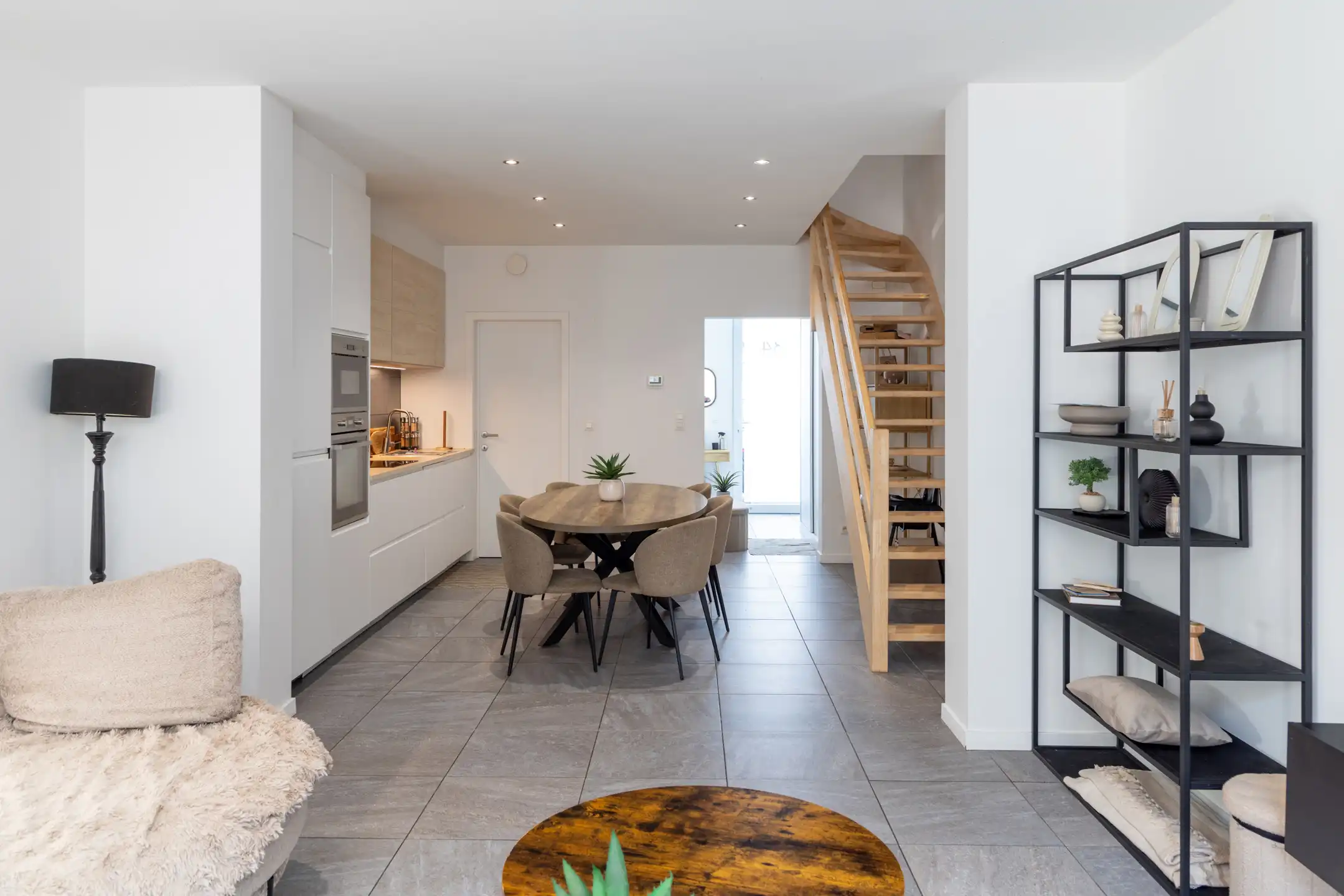 Smaakvol gerenoveerde, instapklare woning met 3 slaapkamers in het hartje van Temse foto 7