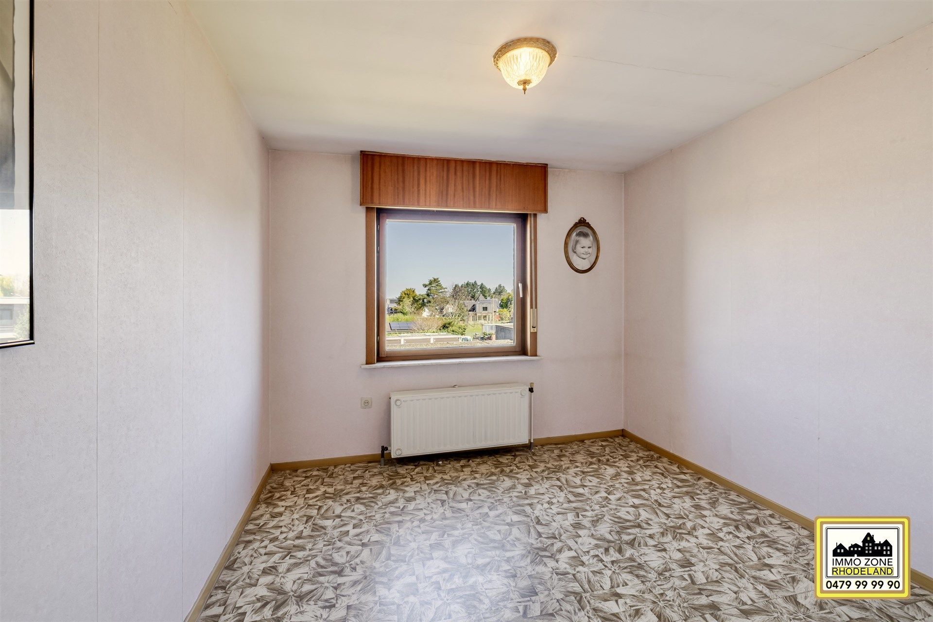 Uitstekend gelegen halfopen woning met 3 slpks, garage, tuin foto 15