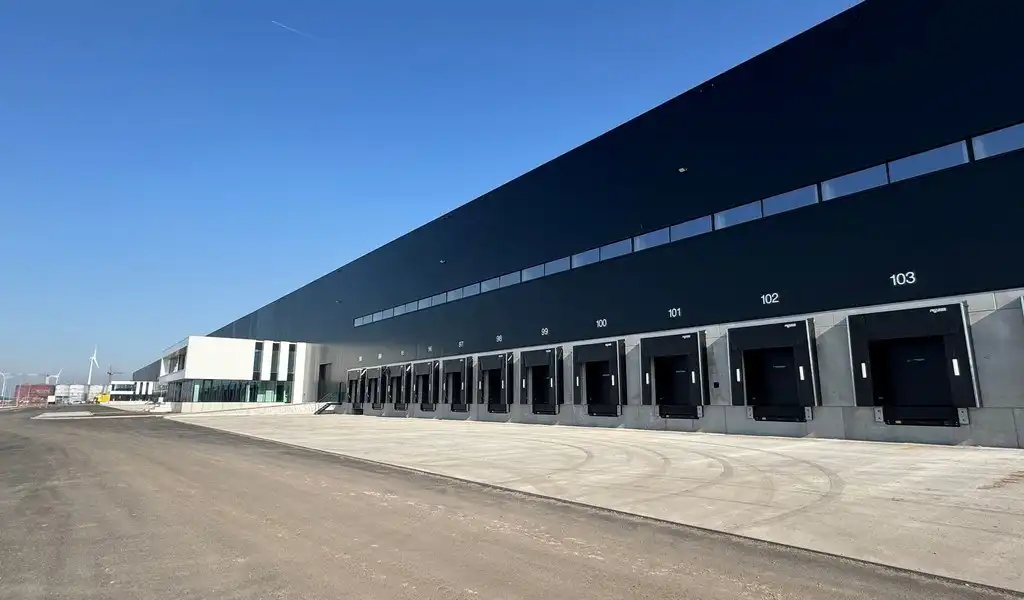 Nieuwbouw logistiek magazijn te huur aan Kluizendok in Haven van Gent foto 16