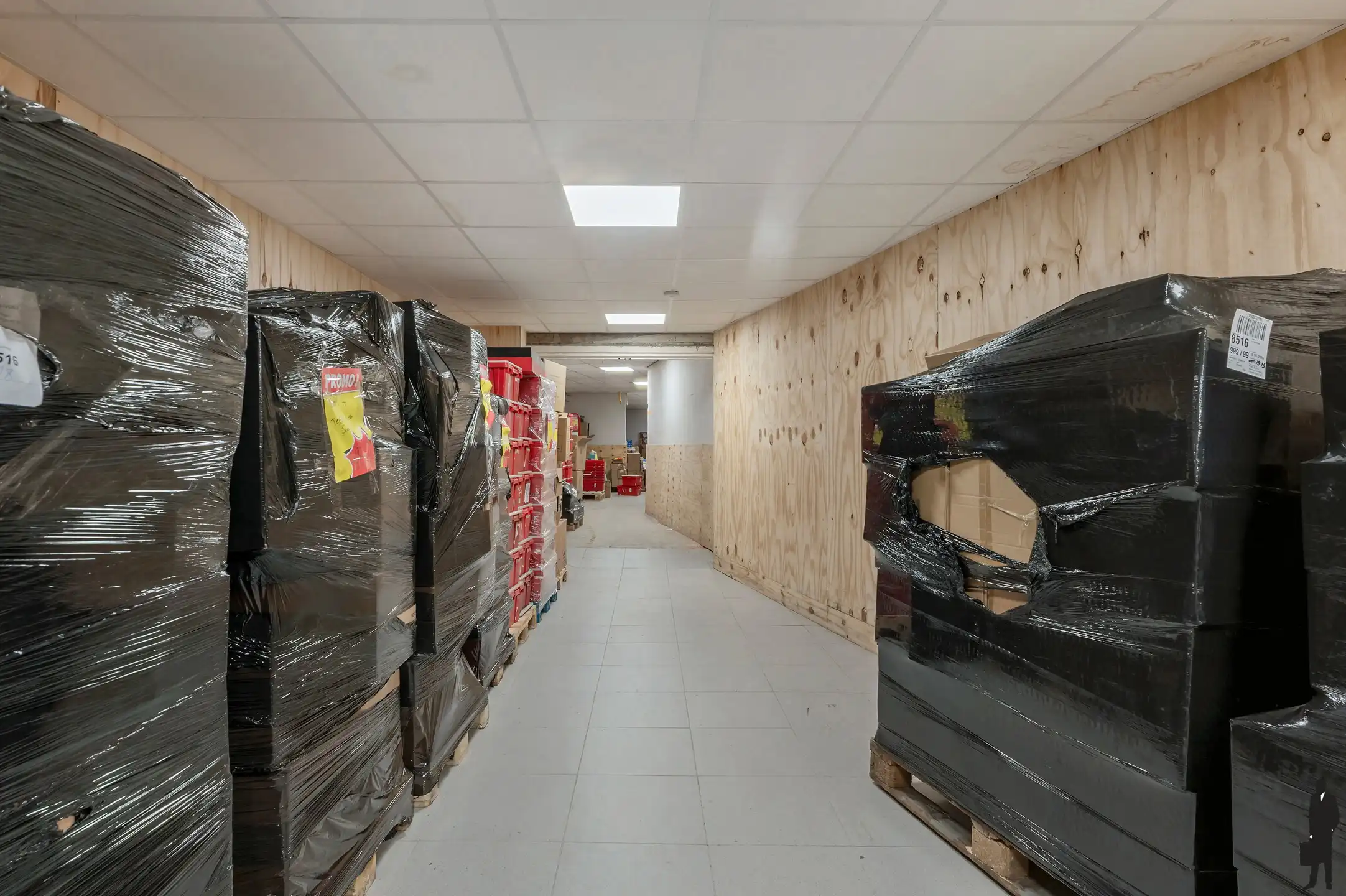 Commercieel gelijkvloers met magazijn – verhuurd aan Kruidvat (Deurne) foto 15