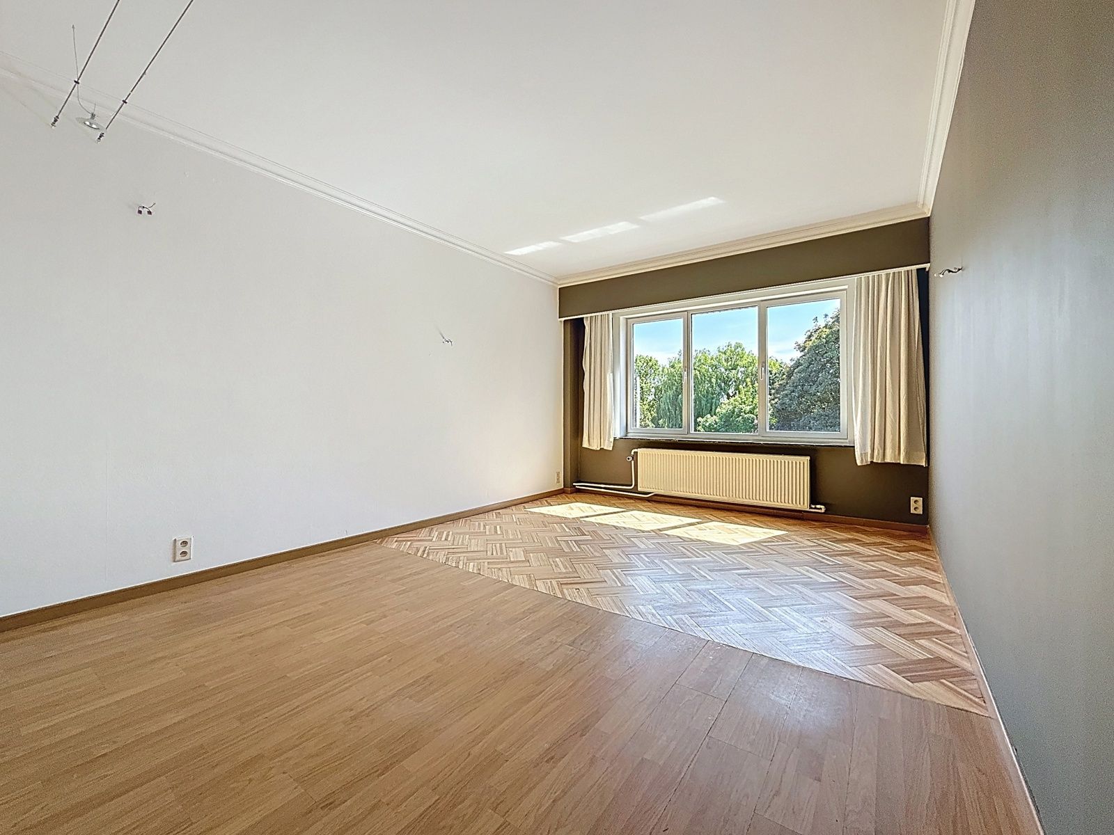 Statige Burgerwoning & Tuin Centrum; met Hoge Visibiliteit foto 12