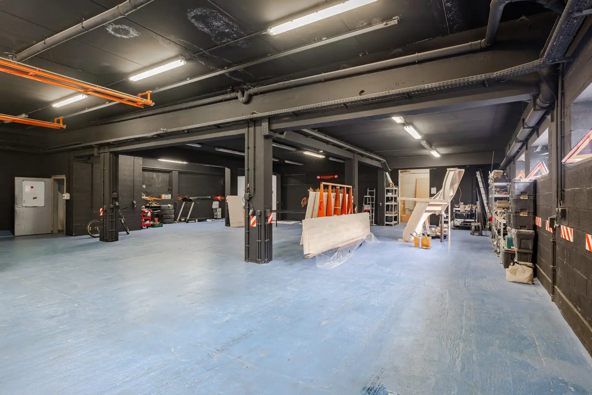 Veelzijdig handelspand met toonzaal, atelier en ruime woonst - Okegem foto 28