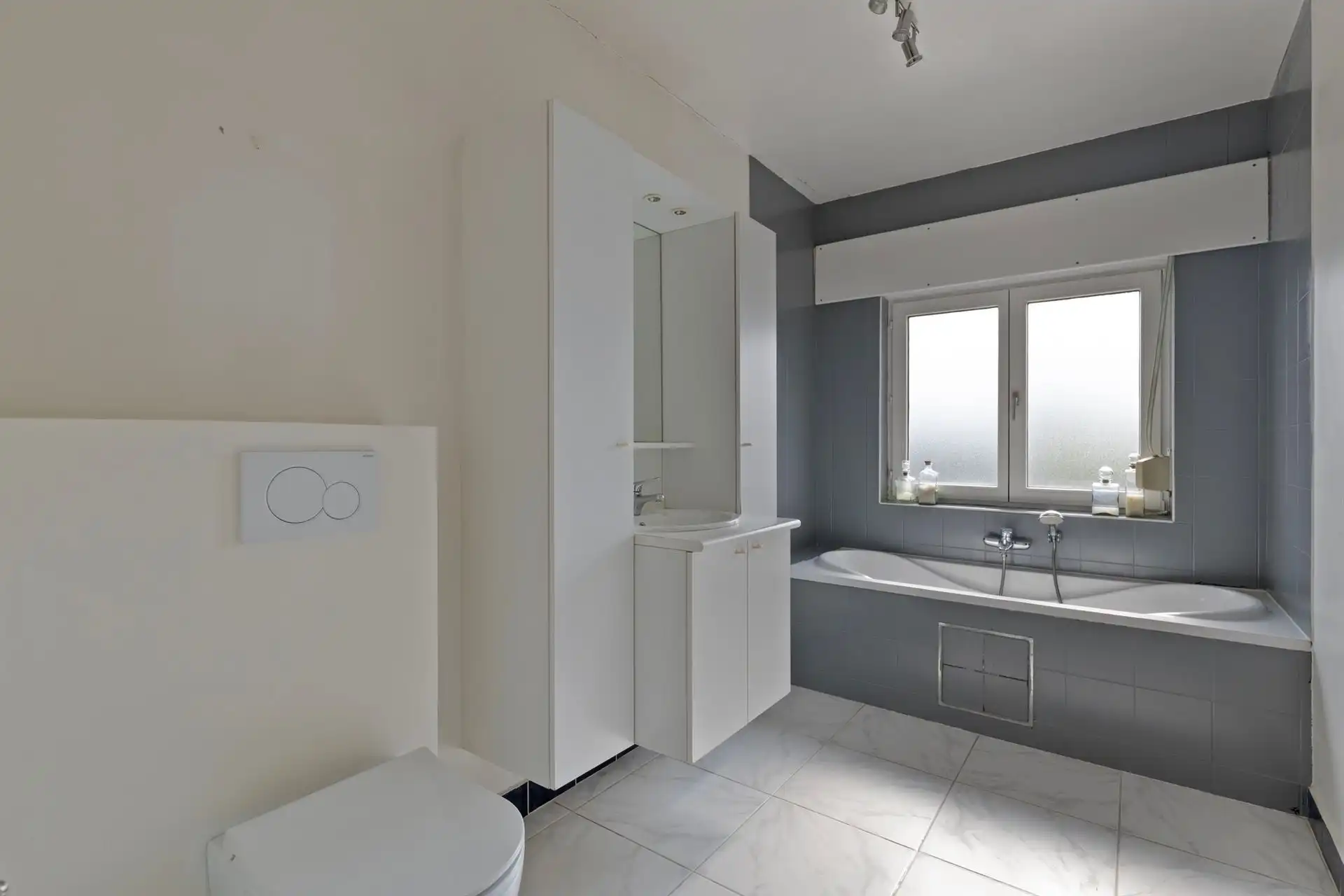 Ruime halfopen bebouwing (3 slpks), terras en tuin foto 21