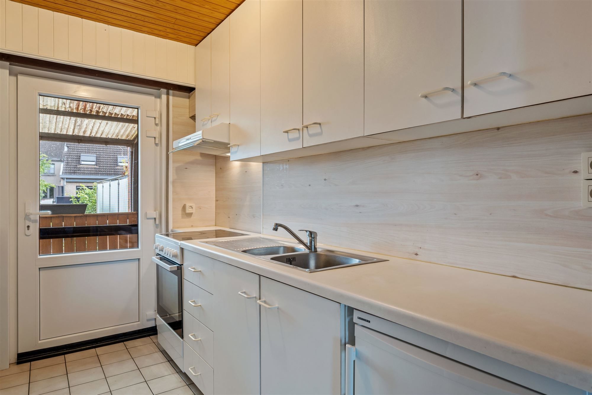 GOED GELEGEN OPBRENGSTEIGENDOM MET 2 APPARTEMENTEN foto 31