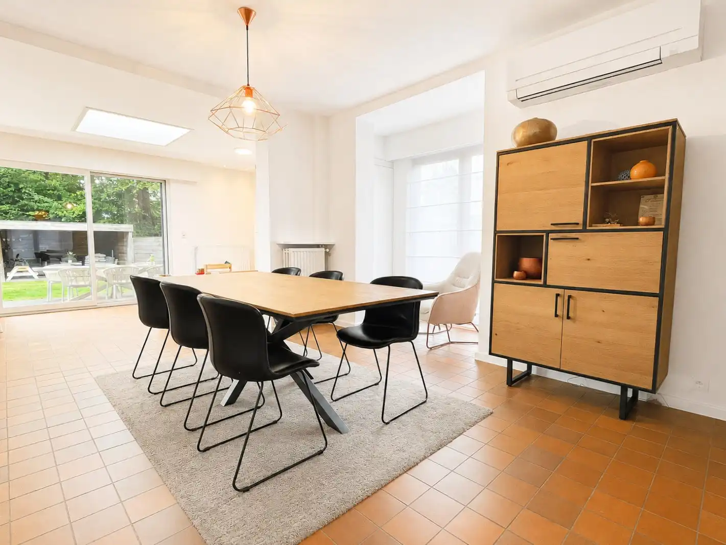 Gerenoveerde halfopen bebouwing met 4 slaapkamers, bureau, tuin en garage in Brasschaat foto 7