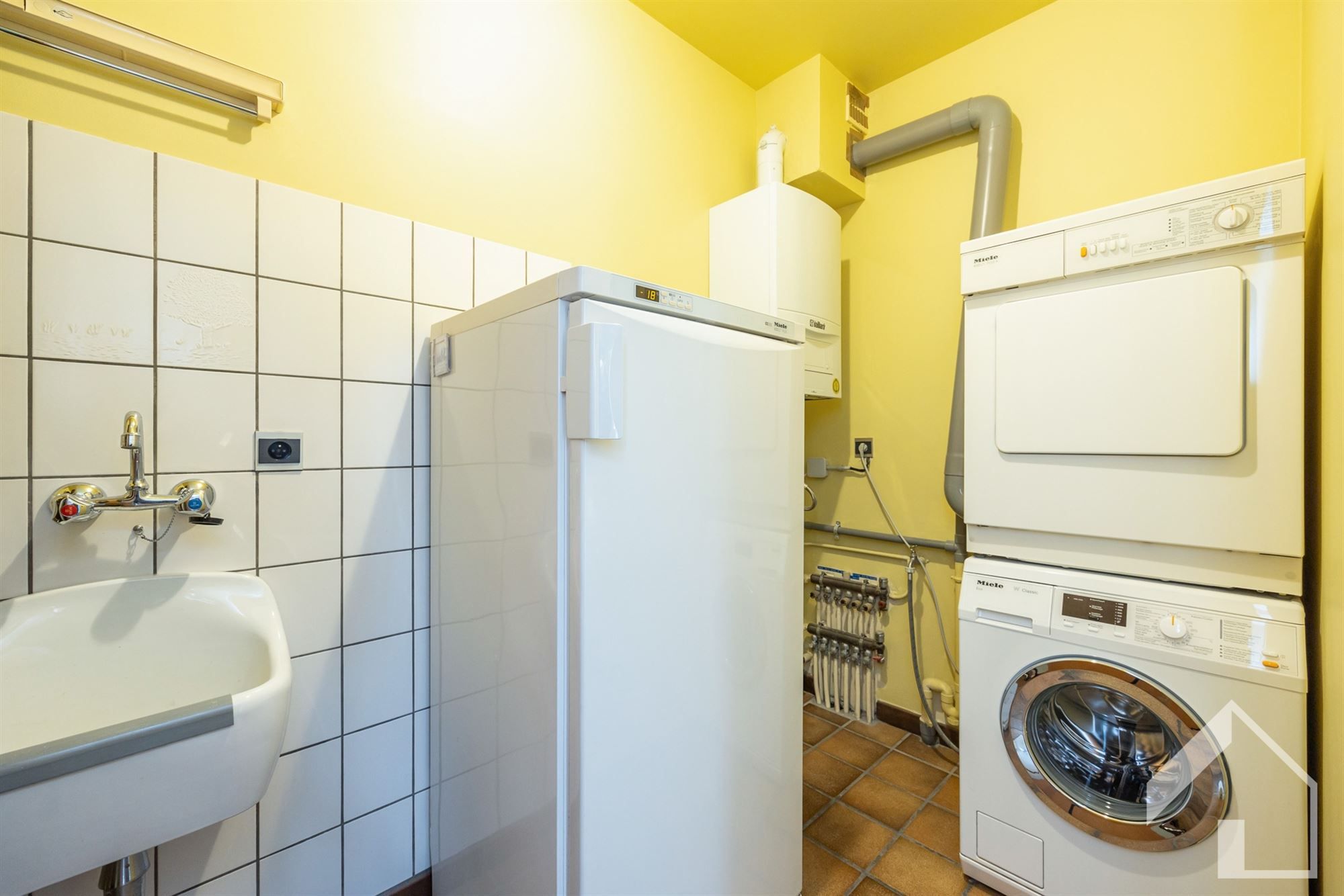 Goed onderhouden appartement! foto 10