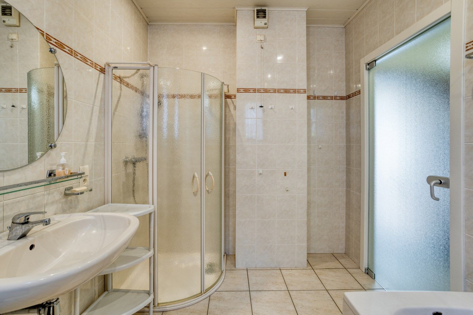 Woning met 4 slpks op een perceel van 670 m² te Millegem. foto 13