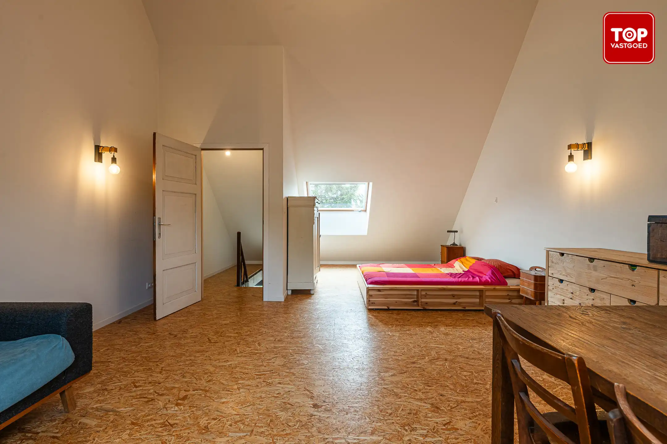 Woning met 3 slaapkamers en leuke tuin op toplocatie. foto 21