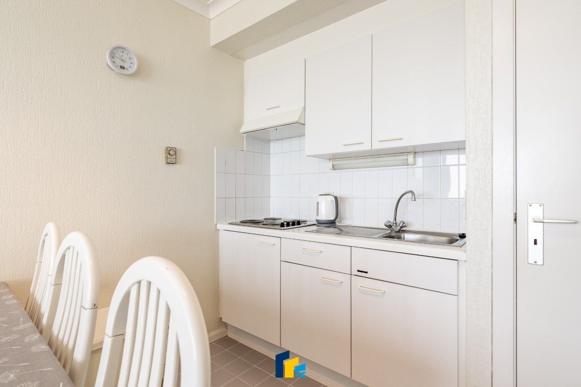 Charmante studio met panoramisch zeezicht foto 9