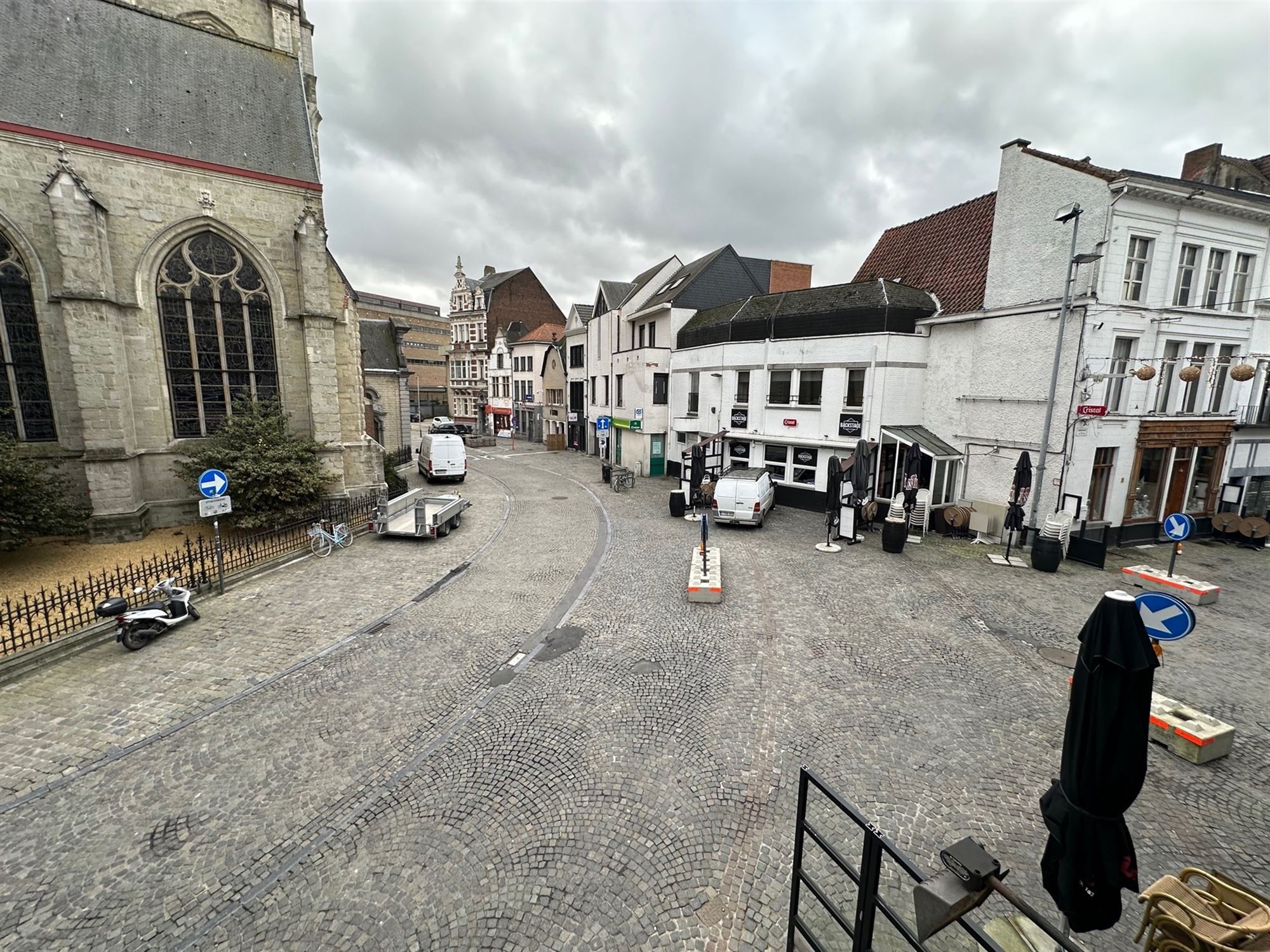 Uniek gebouw kort nabij de Grote markt foto 17