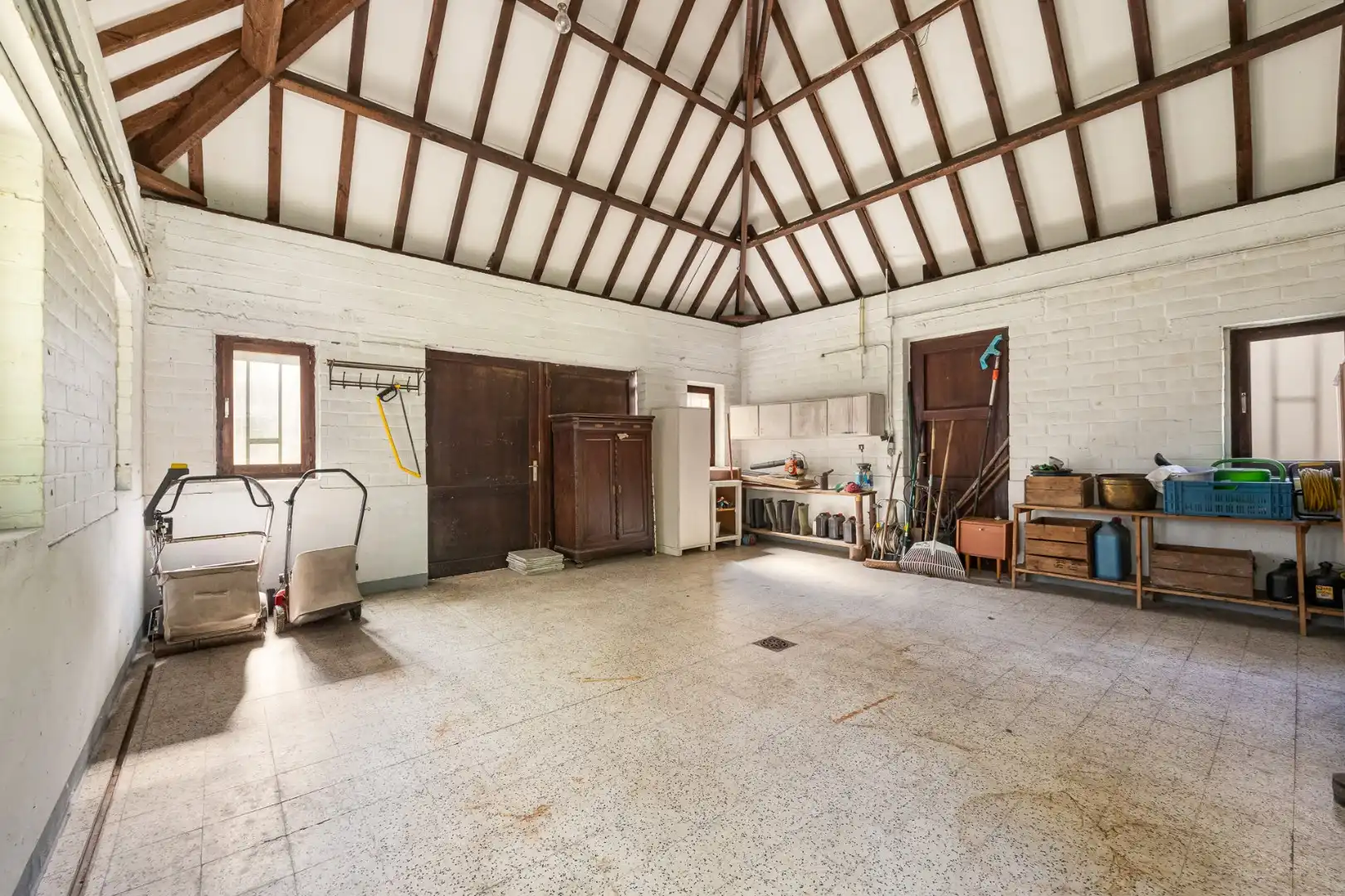 Villa met praktijkruimte en dubbele garage op riant perceel van 2.010 m² te Schoten foto 26