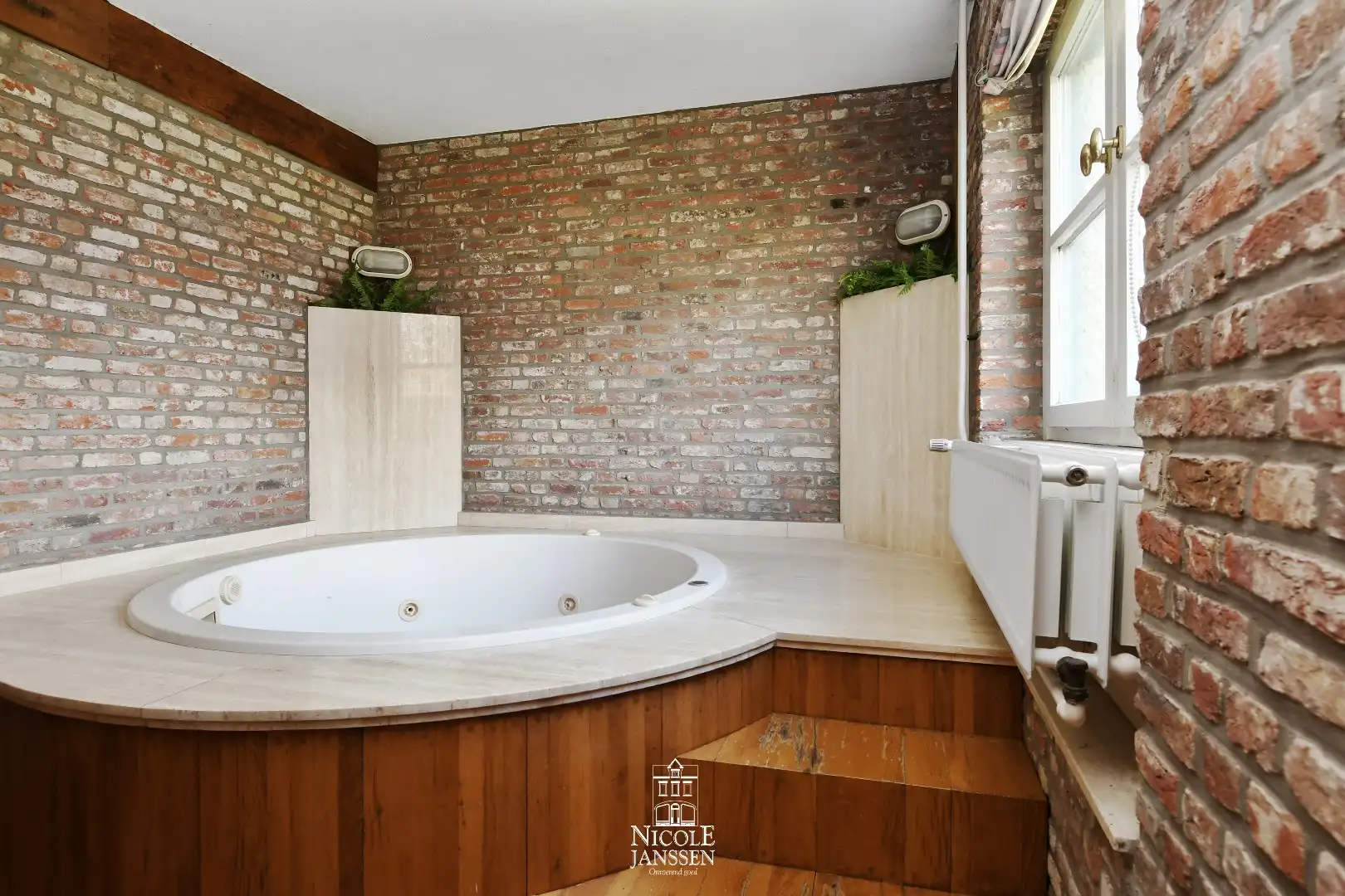 Ruime villa op een royaal perceel foto 15