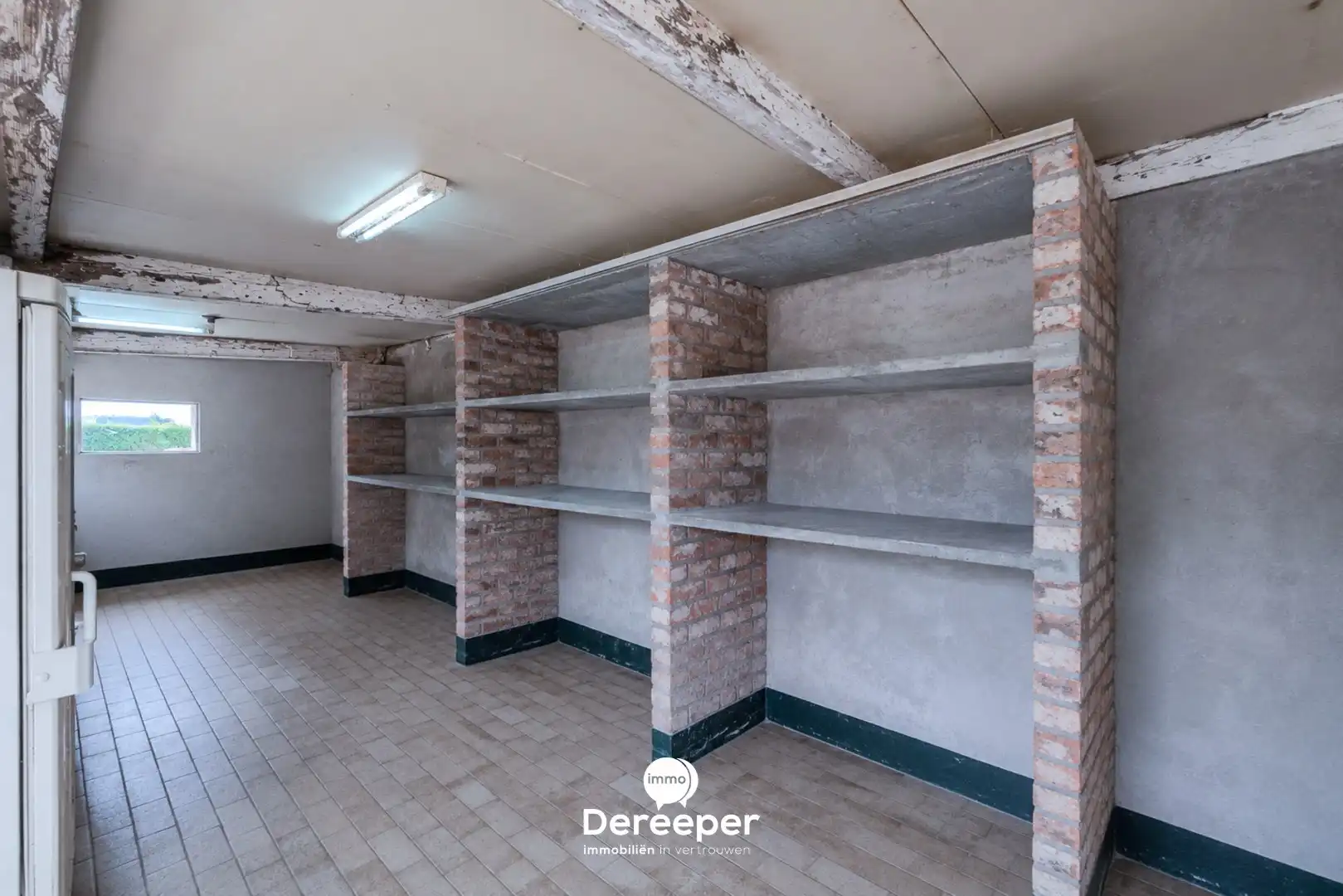Te renoveren halfopen woning met zuidgerichte tuin op 571 m² in Jabbeke foto 11