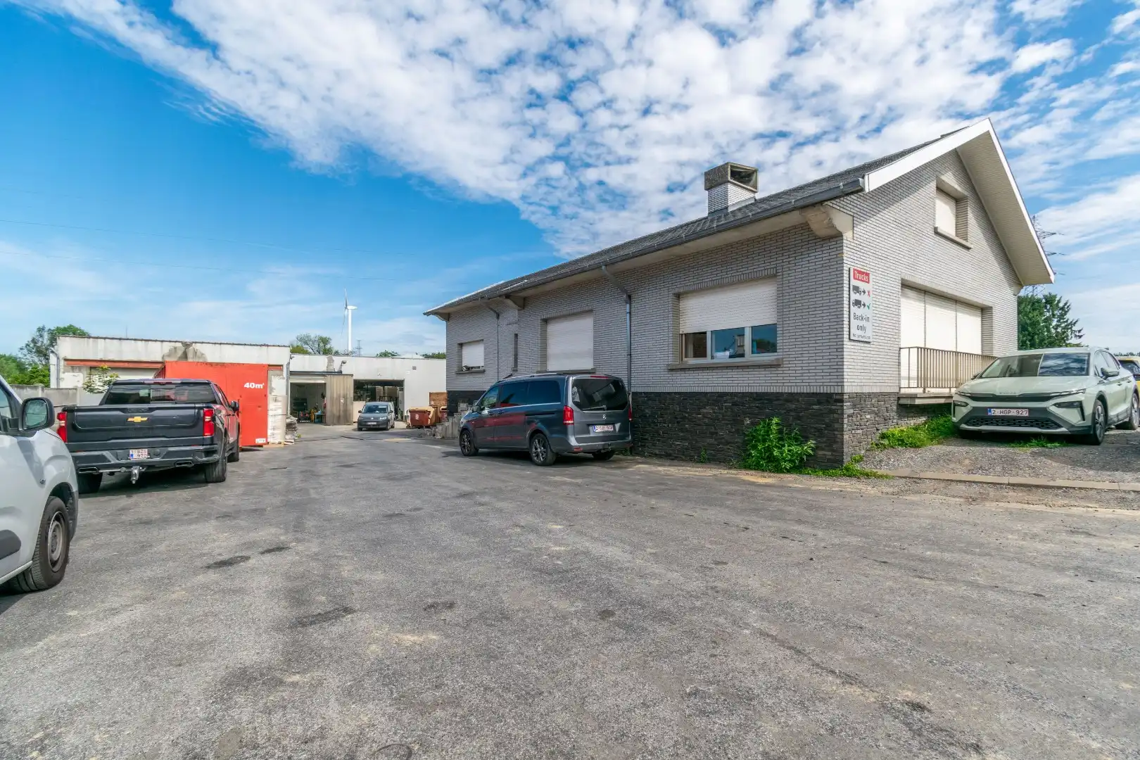ZEER RUIME LOODS (3000m²) + WONING/BUREEL ! foto 21