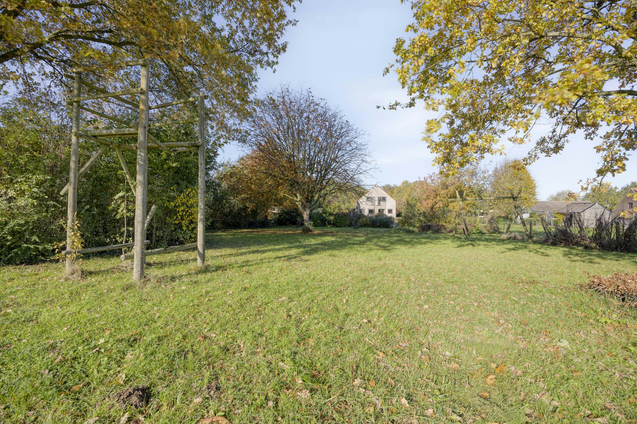 Woning met 6 kamers en fenomenaal uitzicht te koop in Brakel foto 2