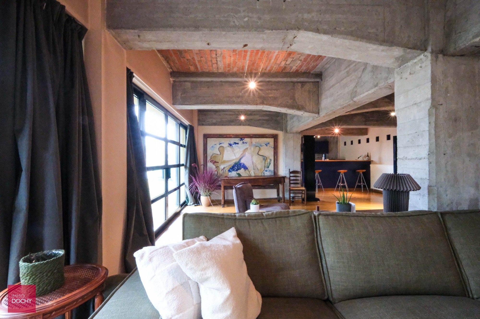 Ruime loft in voormalig fabrieksgebouw foto 10