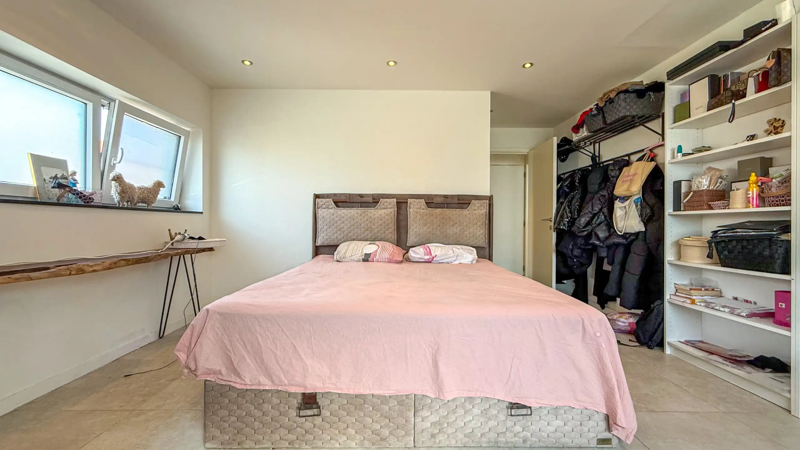 Instapklare woning met 5 slpks, rustig gelegen te Beringen! foto 27