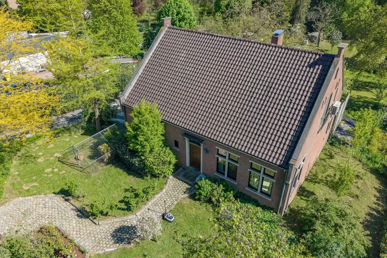 Klassieke villa met parktuin en verfijnde woonstijl op 2.663 m² foto 39