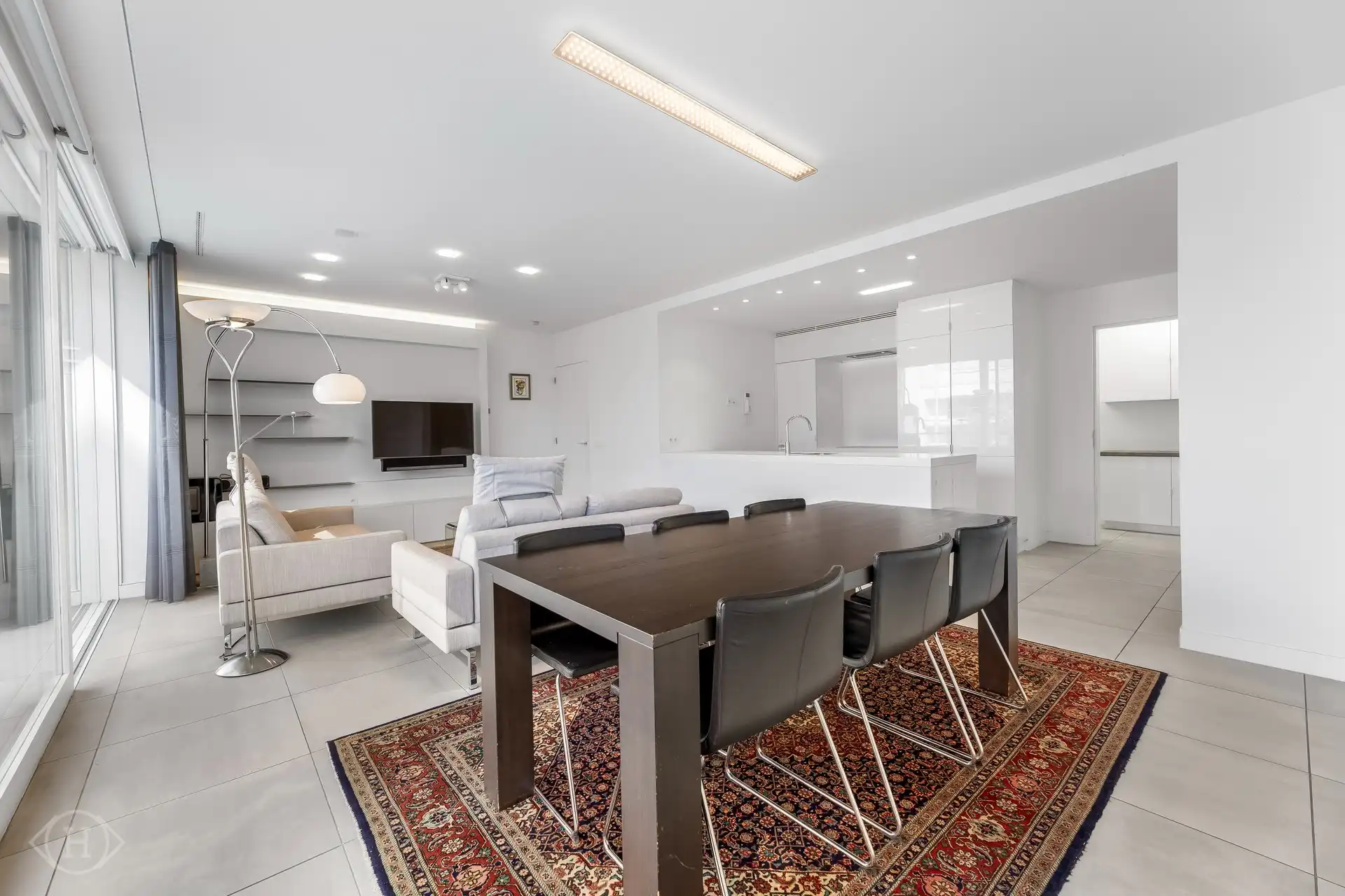 Bemeubeld appartement met prachtig terras foto 4