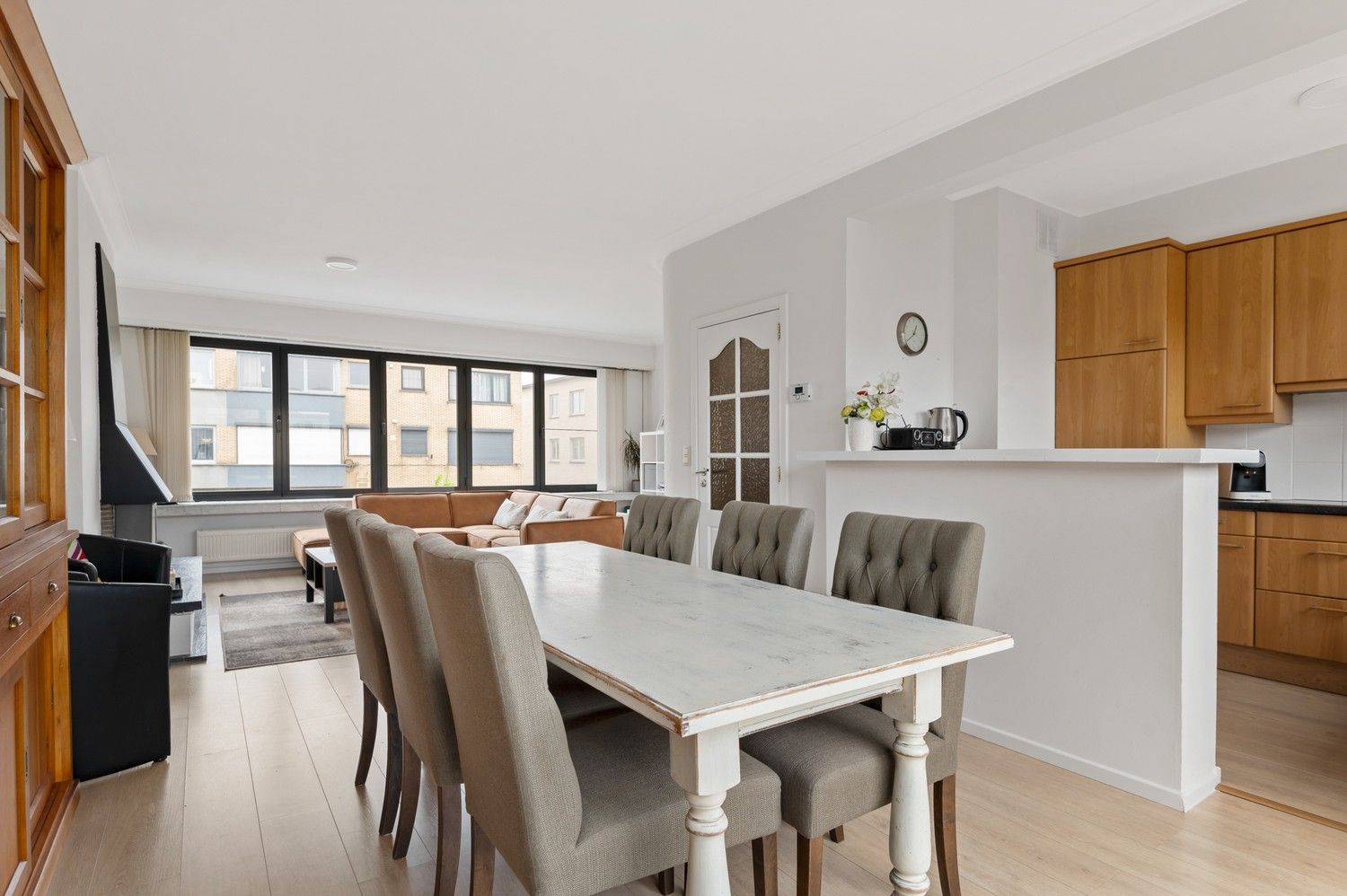 Gezellige bel-etage woning te koop in Hoevenen! foto 5
