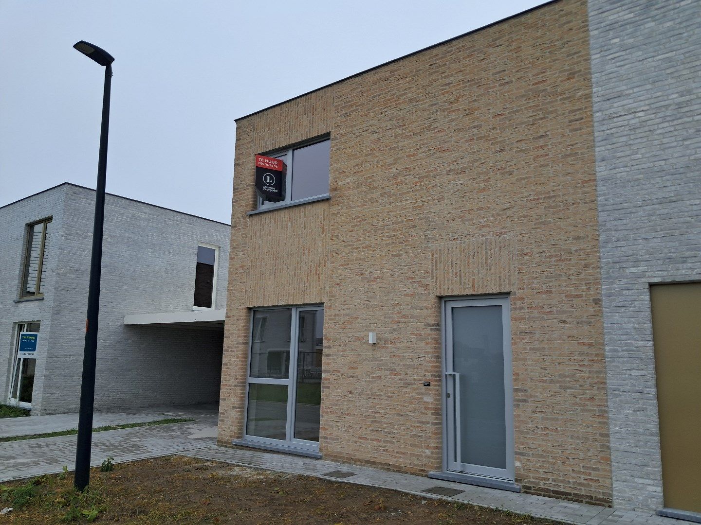 Nieuwbouwwoning op rustige ligging. foto {{pictureIndex}}